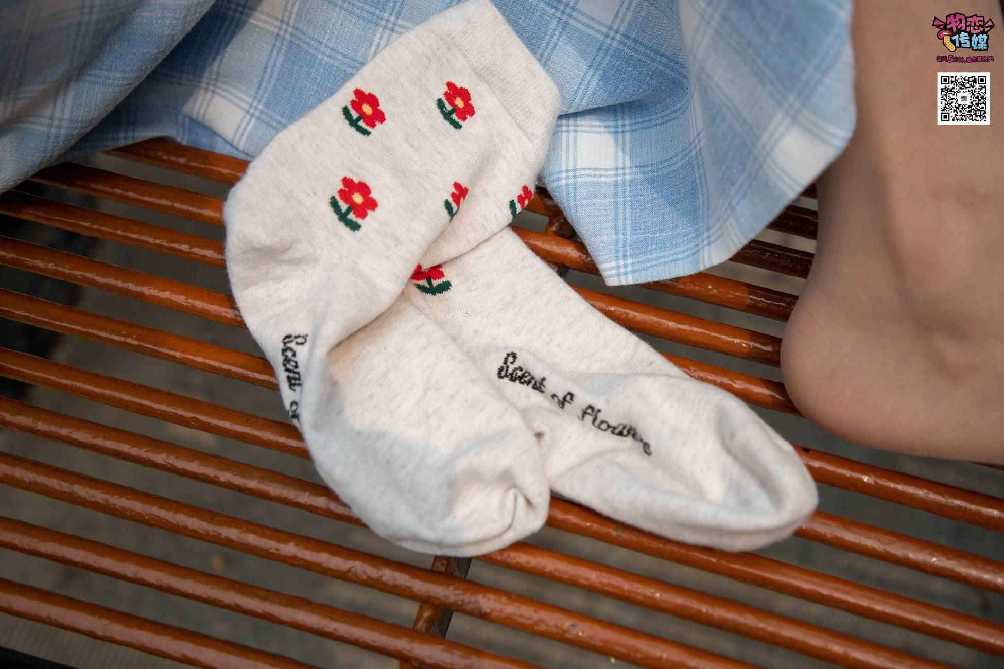 图片[16]-勿恋传媒 No.016 经典就是不需挑片,透明肉丝配清纯白棉袜 [300P] – 速更版-美库