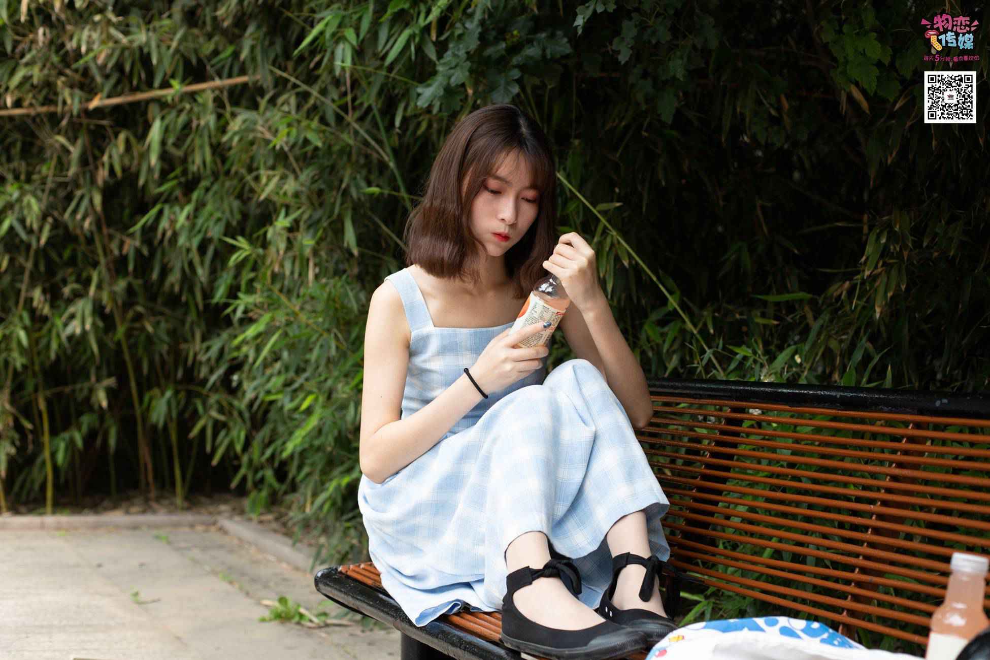 图片[43]-勿恋传媒 No.016 经典就是不需挑片,透明肉丝配清纯白棉袜 [300P] – 速更版-美库