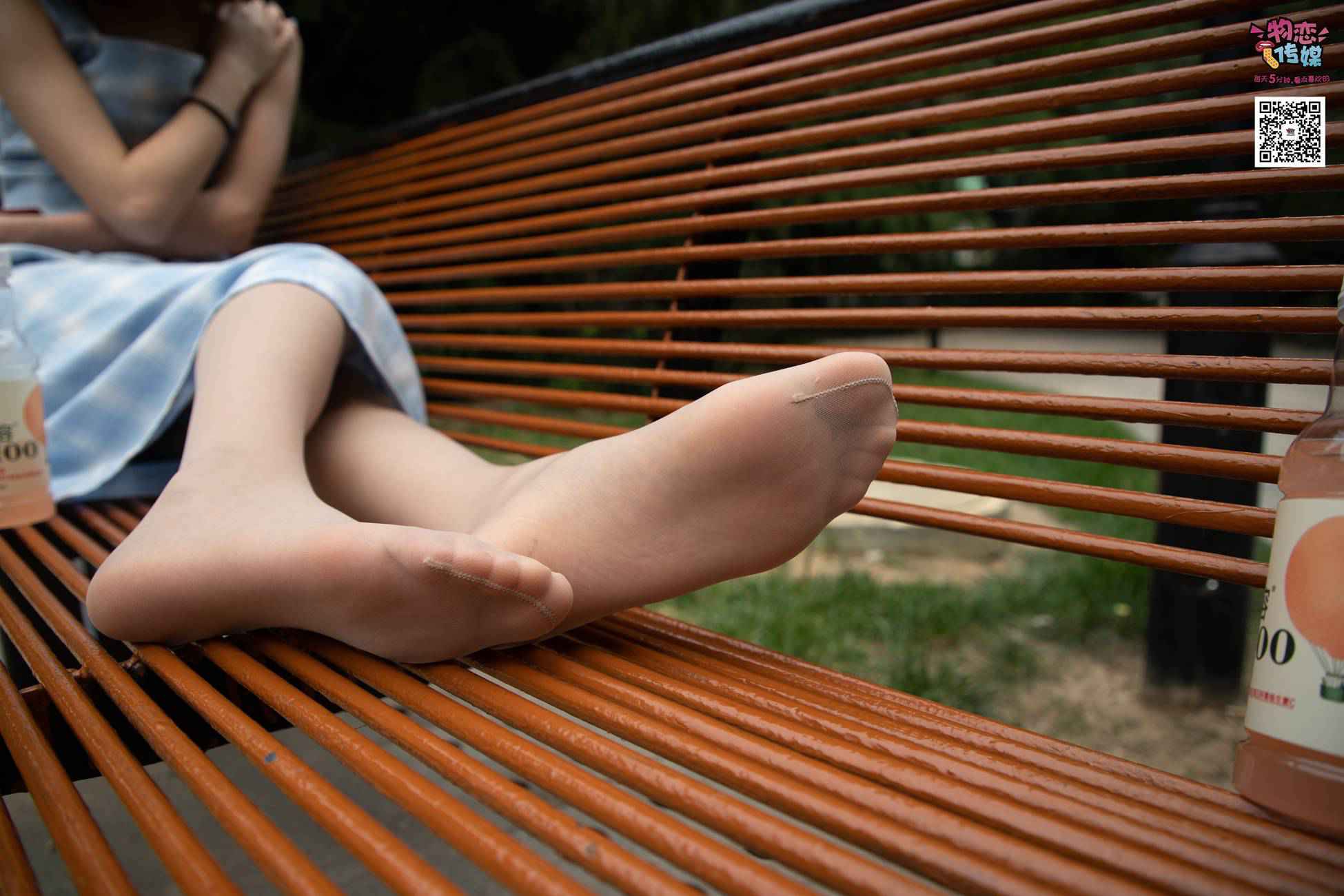 图片[190]-勿恋传媒 No.016 经典就是不需挑片,透明肉丝配清纯白棉袜 [300P] – 速更版-美库