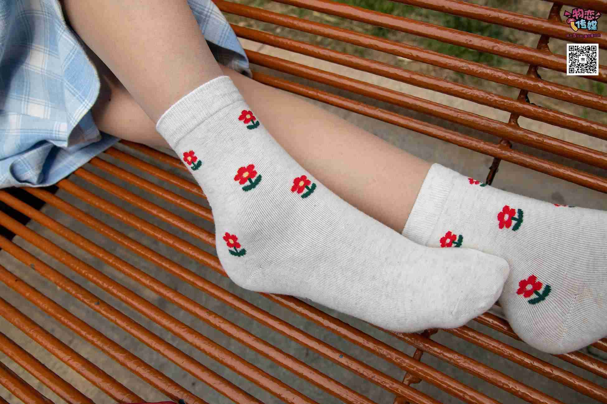 图片[208]-勿恋传媒 No.016 经典就是不需挑片,透明肉丝配清纯白棉袜 [300P] – 速更版-美库