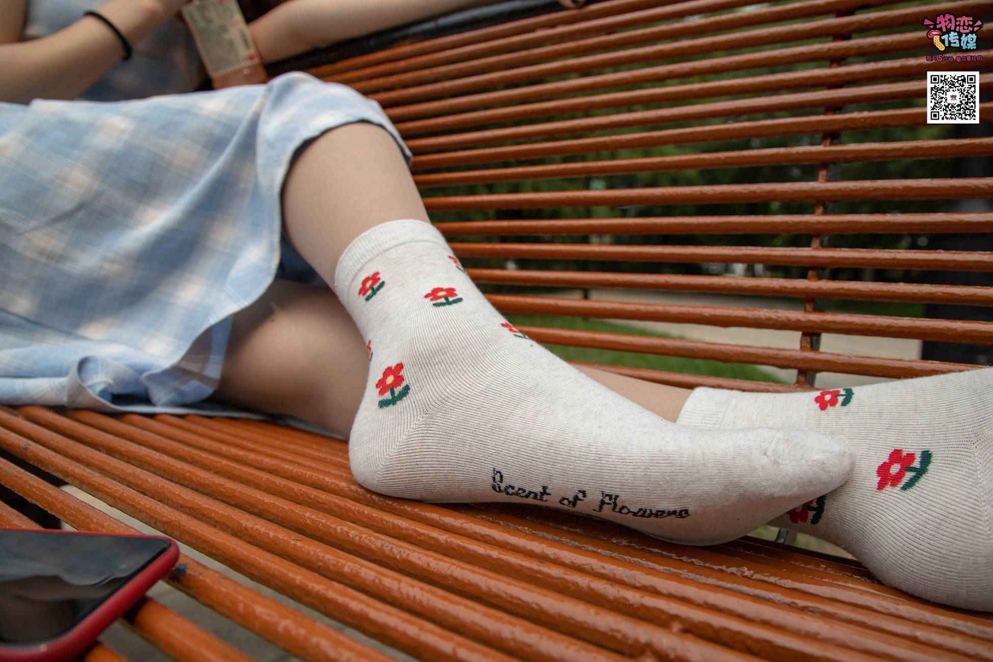 图片[209]-勿恋传媒 No.016 经典就是不需挑片,透明肉丝配清纯白棉袜 [300P] – 速更版-美库