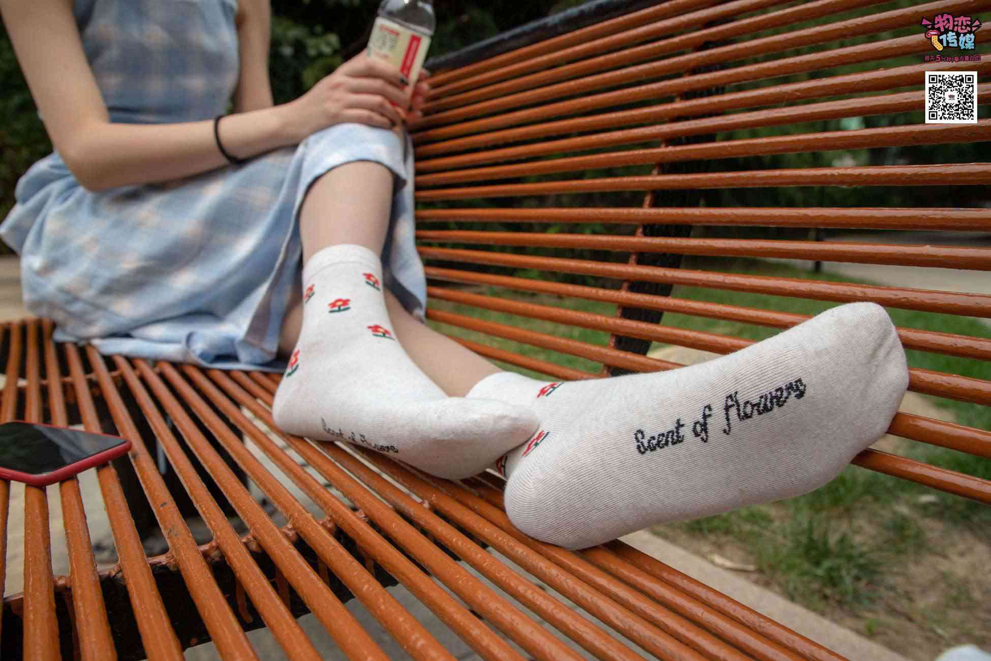 图片[211]-勿恋传媒 No.016 经典就是不需挑片,透明肉丝配清纯白棉袜 [300P] – 速更版-美库