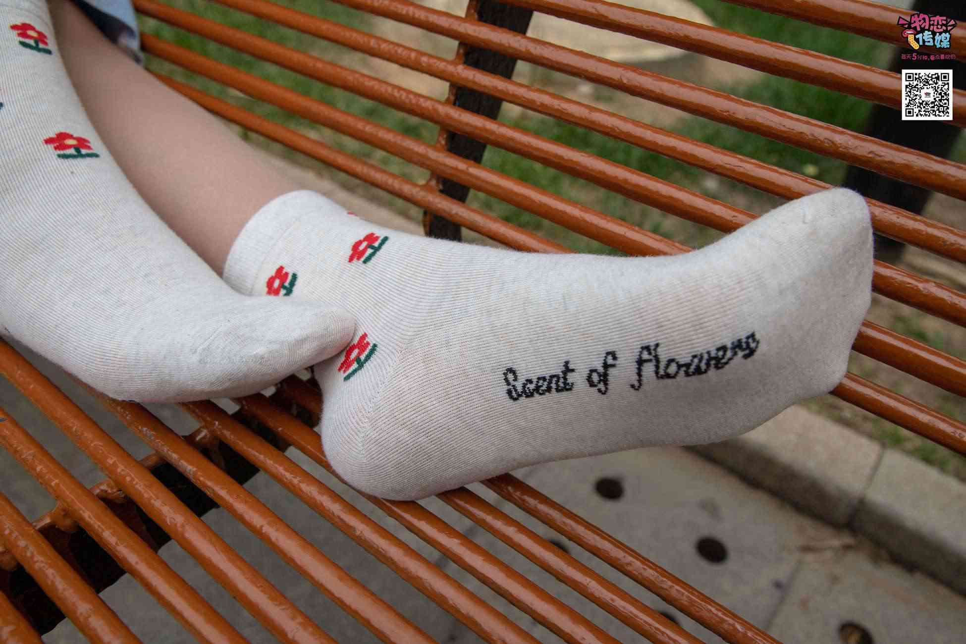 图片[213]-勿恋传媒 No.016 经典就是不需挑片,透明肉丝配清纯白棉袜 [300P] – 速更版-美库