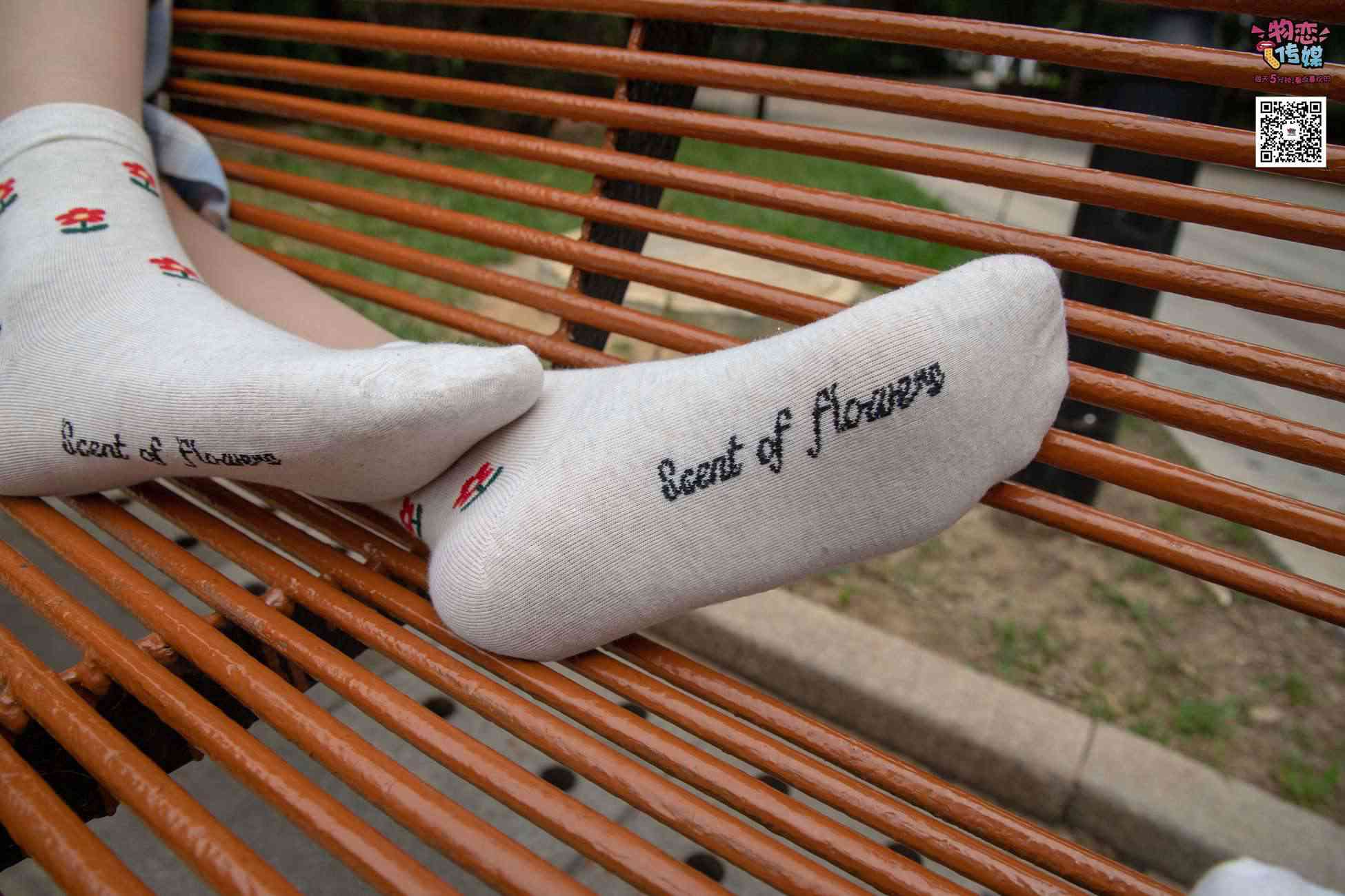 图片[226]-勿恋传媒 No.016 经典就是不需挑片,透明肉丝配清纯白棉袜 [300P] – 速更版-美库