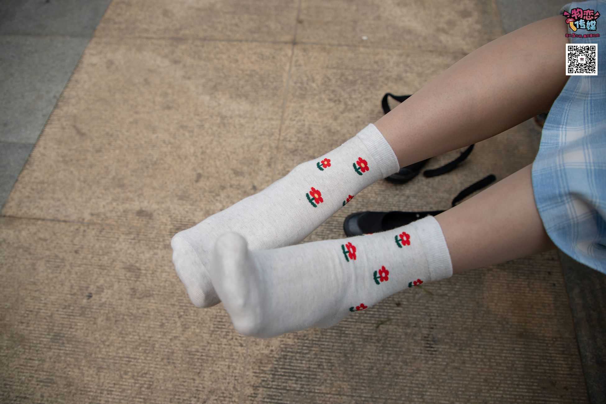 图片[234]-勿恋传媒 No.016 经典就是不需挑片,透明肉丝配清纯白棉袜 [300P] – 速更版-美库