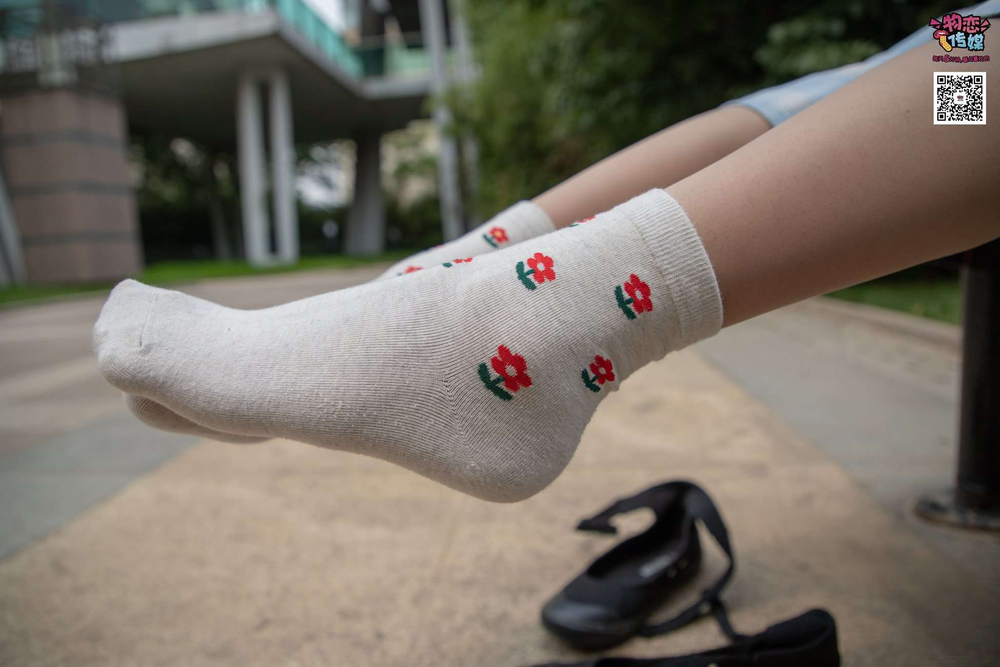 图片[250]-勿恋传媒 No.016 经典就是不需挑片,透明肉丝配清纯白棉袜 [300P] – 速更版-美库