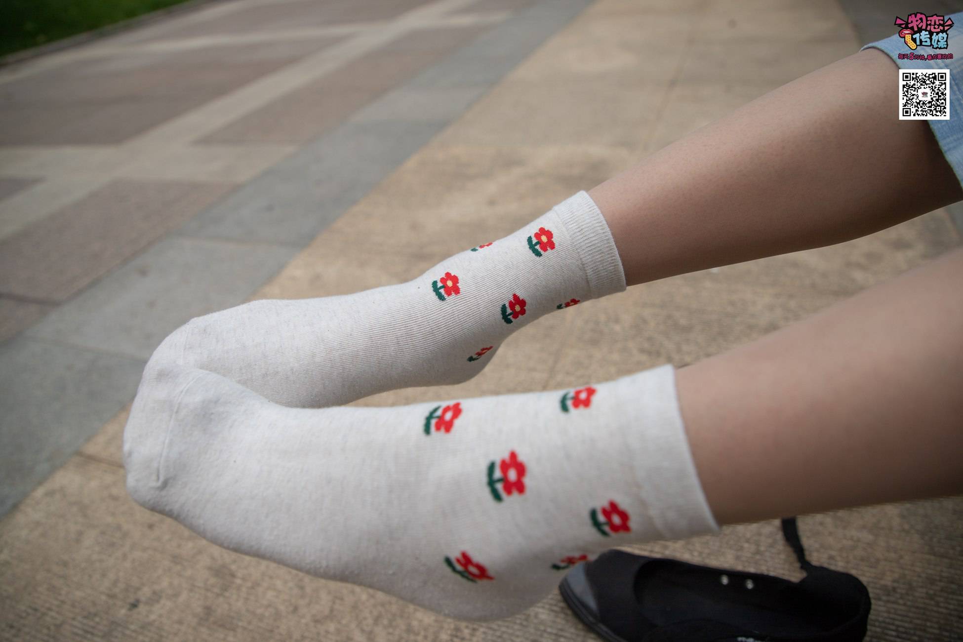 图片[252]-勿恋传媒 No.016 经典就是不需挑片,透明肉丝配清纯白棉袜 [300P] – 速更版-美库