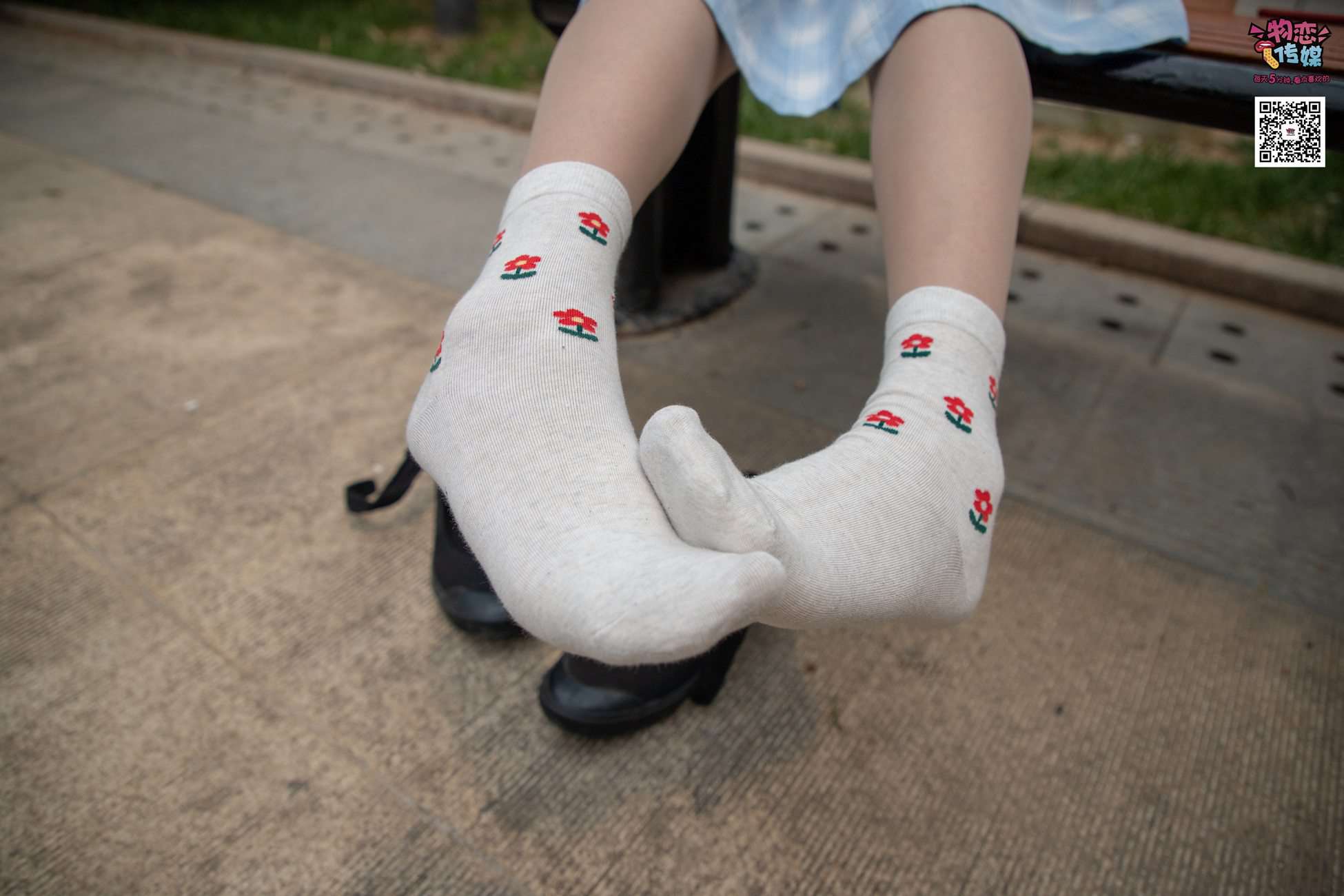 图片[257]-勿恋传媒 No.016 经典就是不需挑片,透明肉丝配清纯白棉袜 [300P] – 速更版-美库