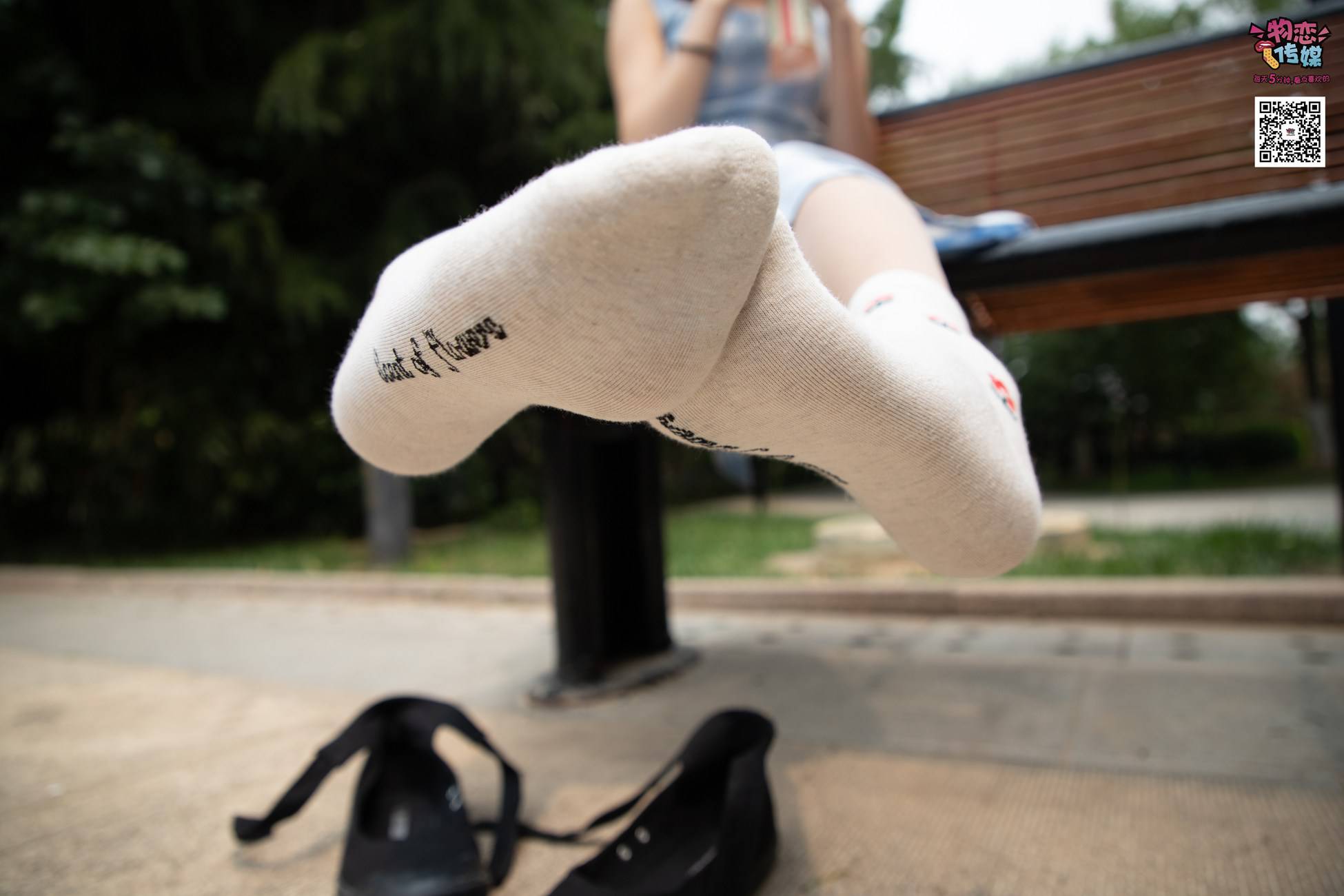 图片[261]-勿恋传媒 No.016 经典就是不需挑片,透明肉丝配清纯白棉袜 [300P] – 速更版-美库