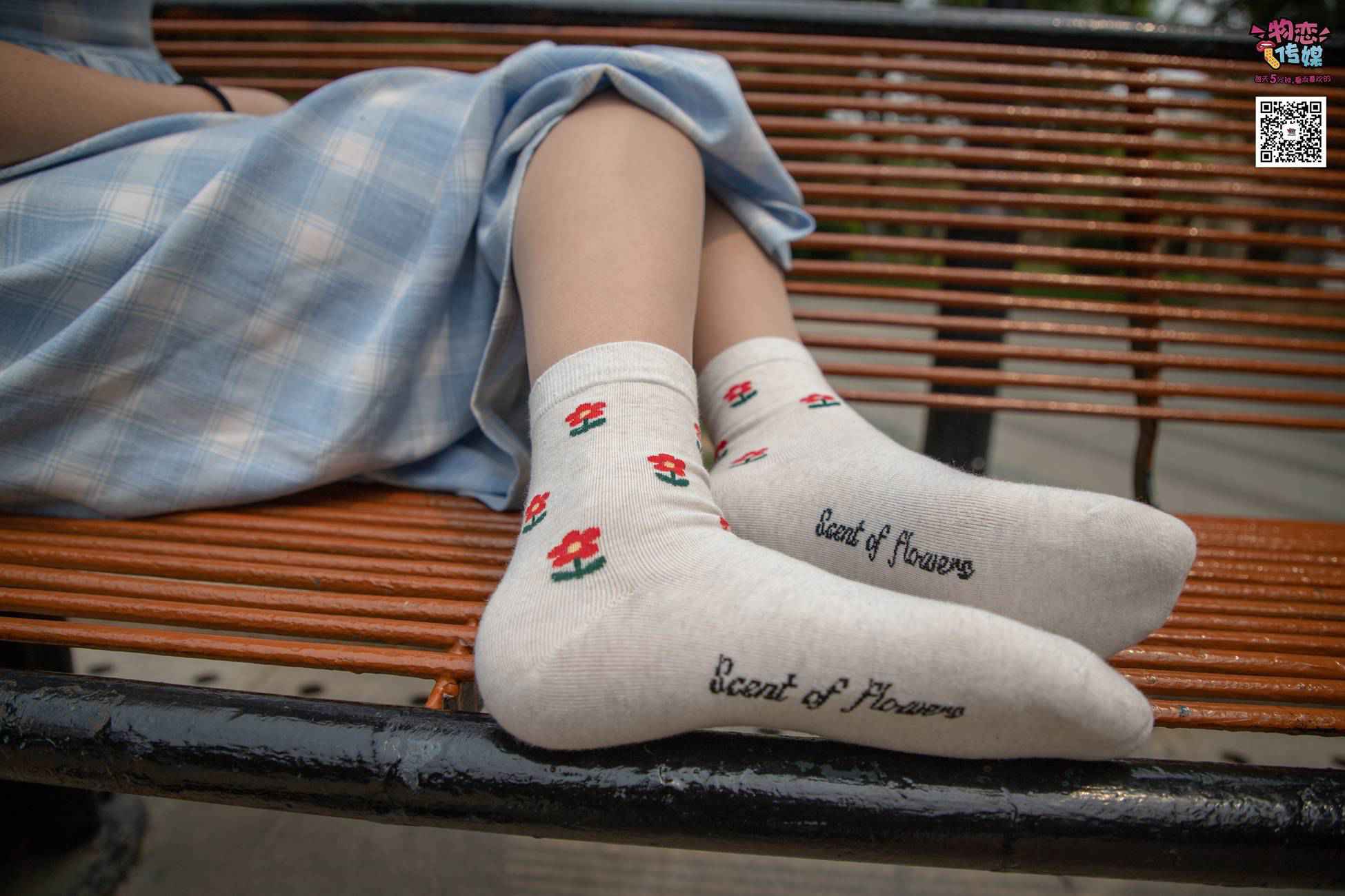 图片[266]-勿恋传媒 No.016 经典就是不需挑片,透明肉丝配清纯白棉袜 [300P] – 速更版-美库