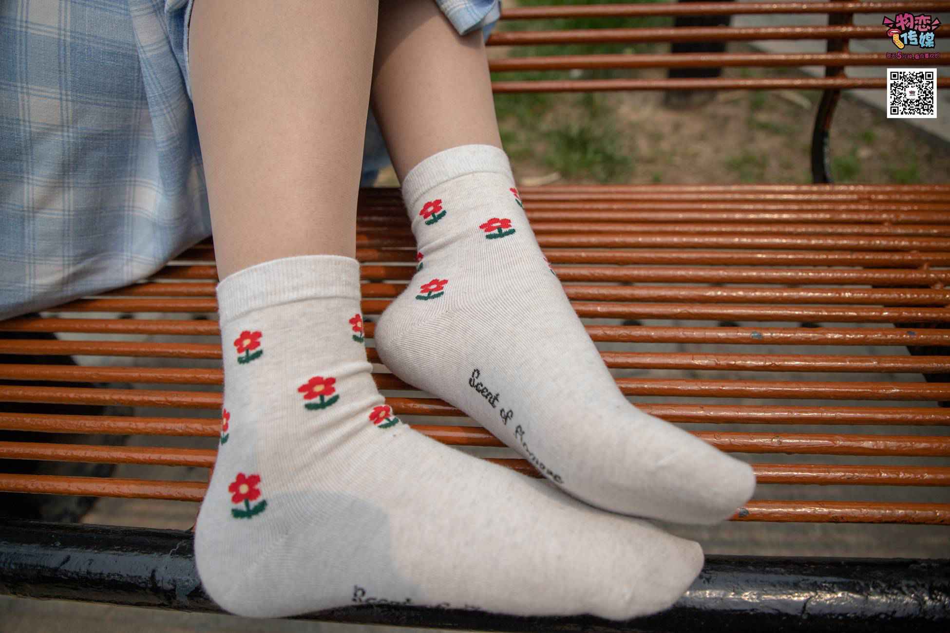 图片[268]-勿恋传媒 No.016 经典就是不需挑片,透明肉丝配清纯白棉袜 [300P] – 速更版-美库