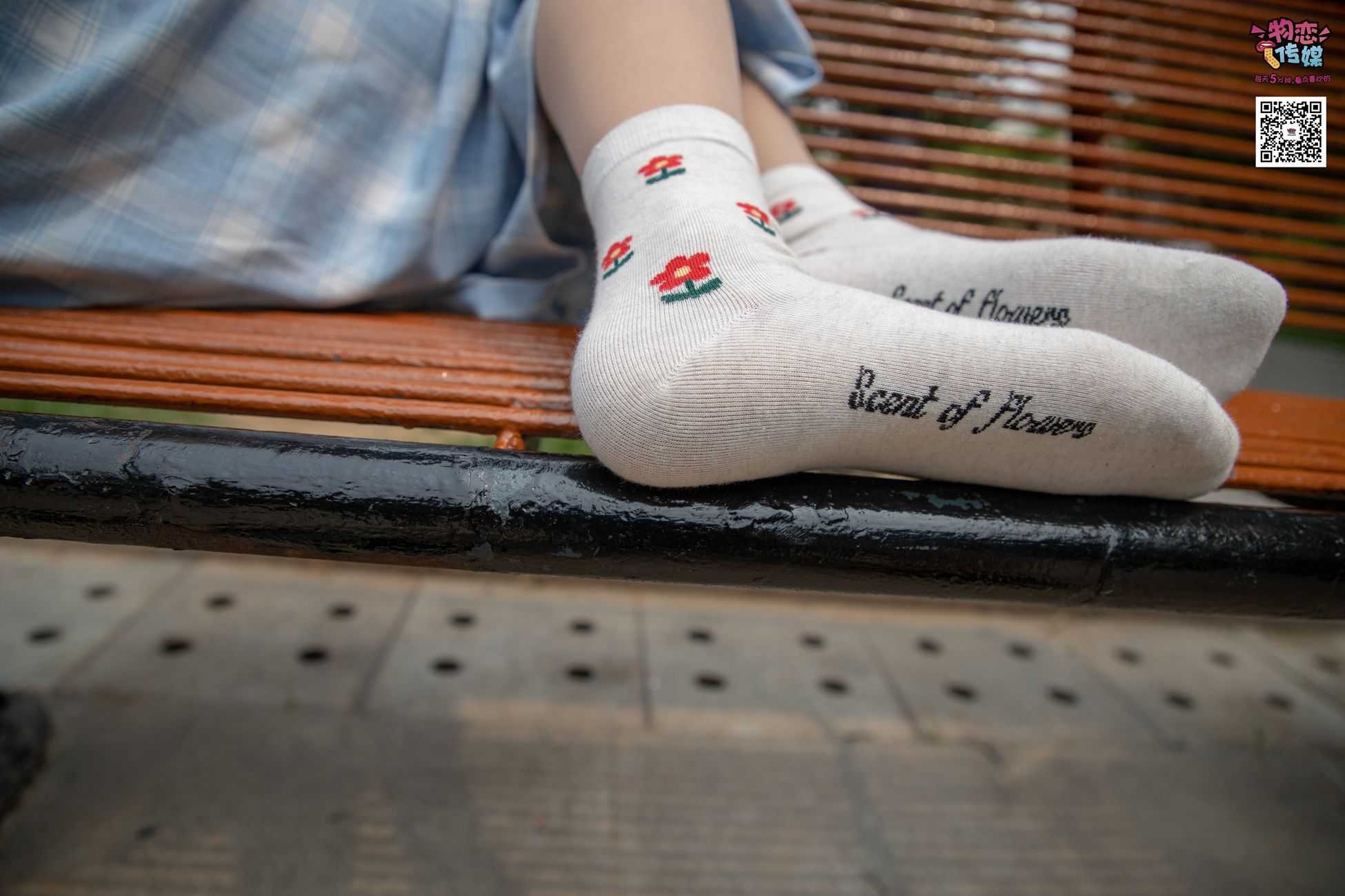 图片[270]-勿恋传媒 No.016 经典就是不需挑片,透明肉丝配清纯白棉袜 [300P] – 速更版-美库