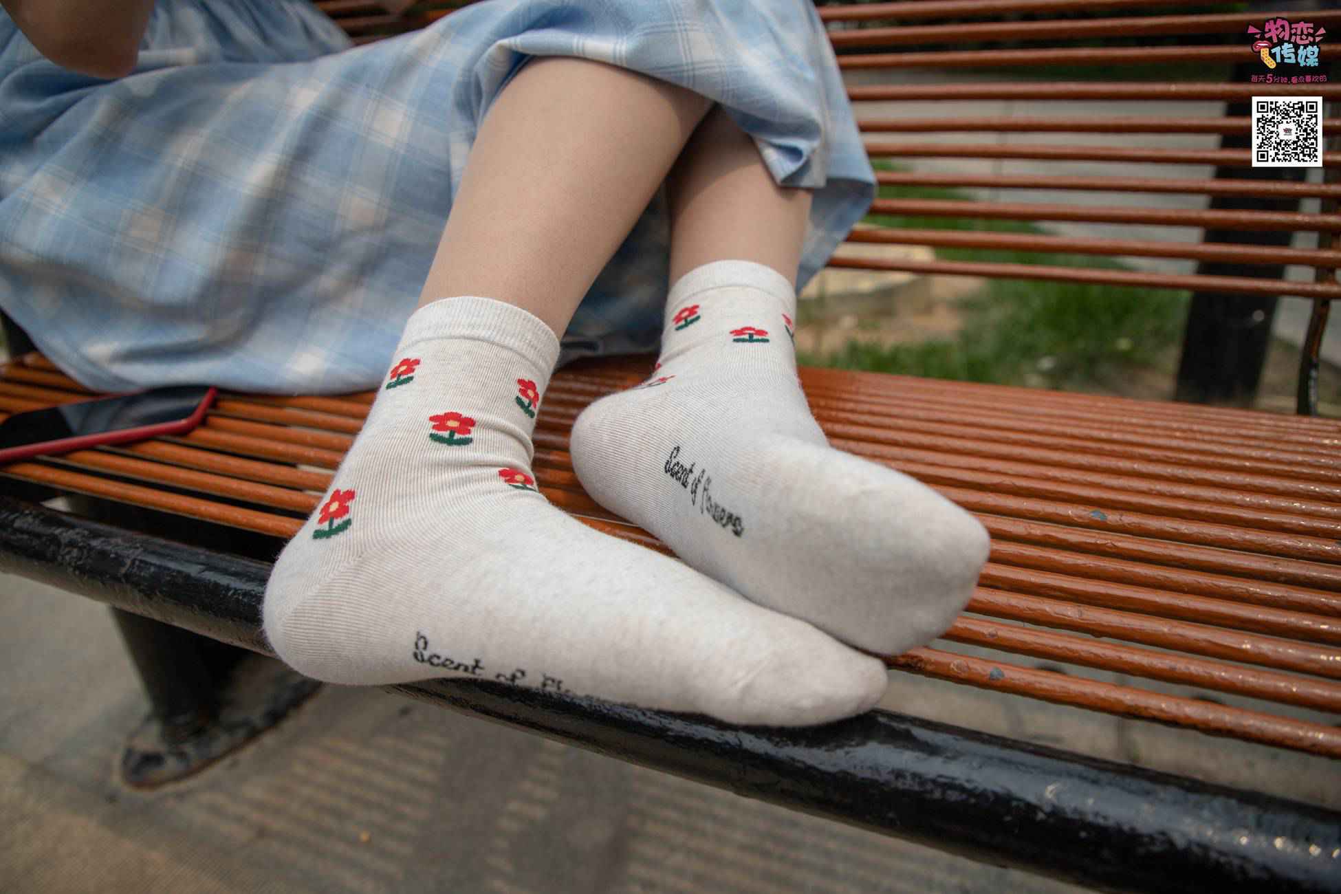 图片[273]-勿恋传媒 No.016 经典就是不需挑片,透明肉丝配清纯白棉袜 [300P] – 速更版-美库