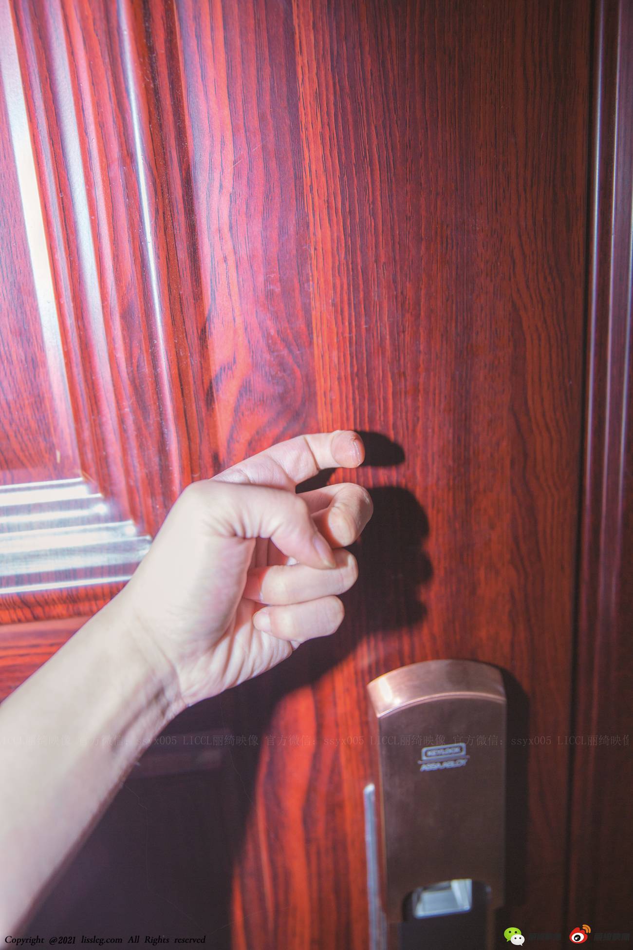 图片[26]-LICCL丽绮映像 NO.011 – 隔壁的爱穿丝的长腿邻居[39P] – 速更版-美库