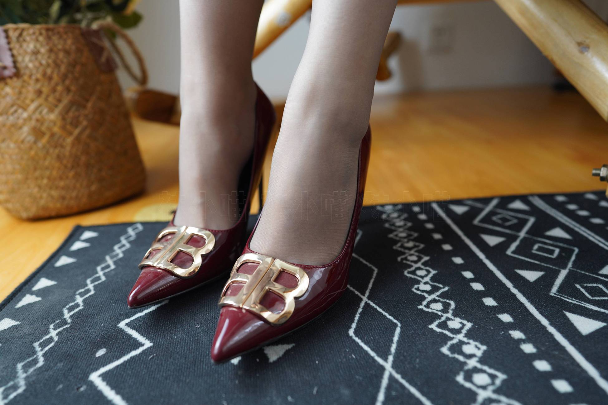 图片[75]-[kittyWawa袜小喵]KT288 摇摇椅[82P] – 速更版-美库