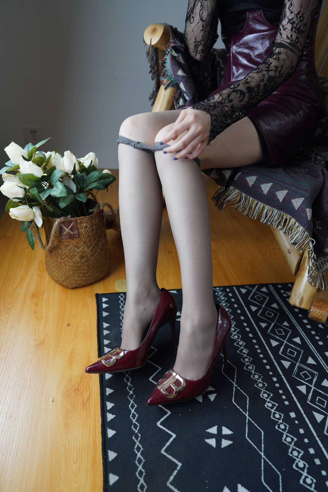 图片[82]-[kittyWawa袜小喵]KT288 摇摇椅[82P] – 速更版-美库