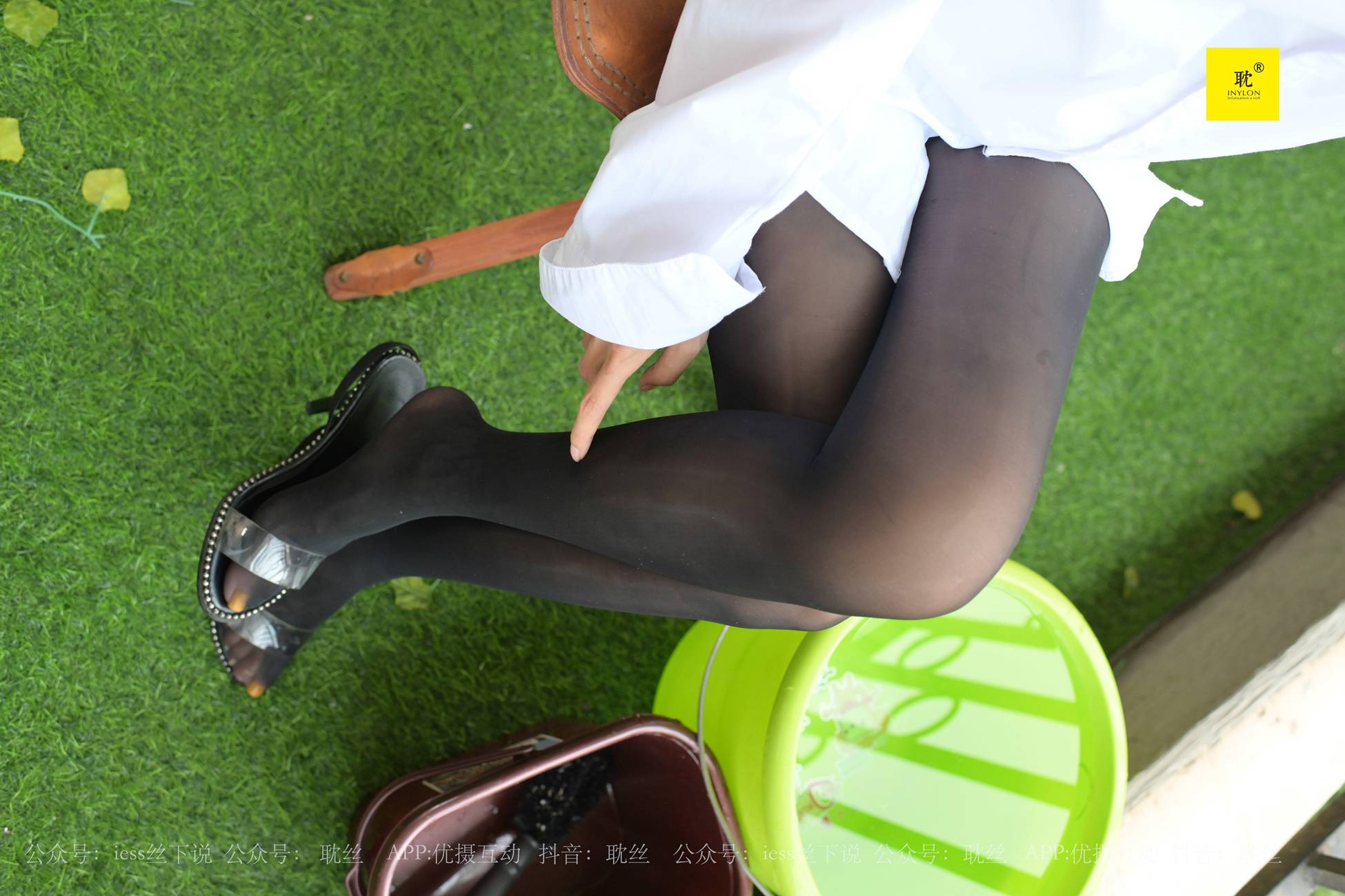 图片[41]-[IESS异思趣向]030 第N种幻想之《邻居家借水》② 梅子[99P] – 速更版-美库