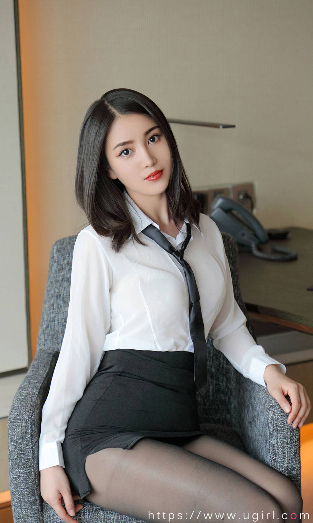 图片[28]-[爱尤物]2021 NO.2119 王慧慧 爱是工作内容[35P] – 速更版-美库