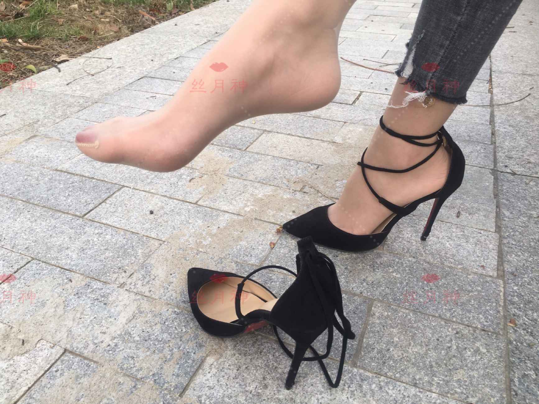 图片[24]-丝月神 005 牛仔裤细带高跟肉[91P] – 速更版-美库