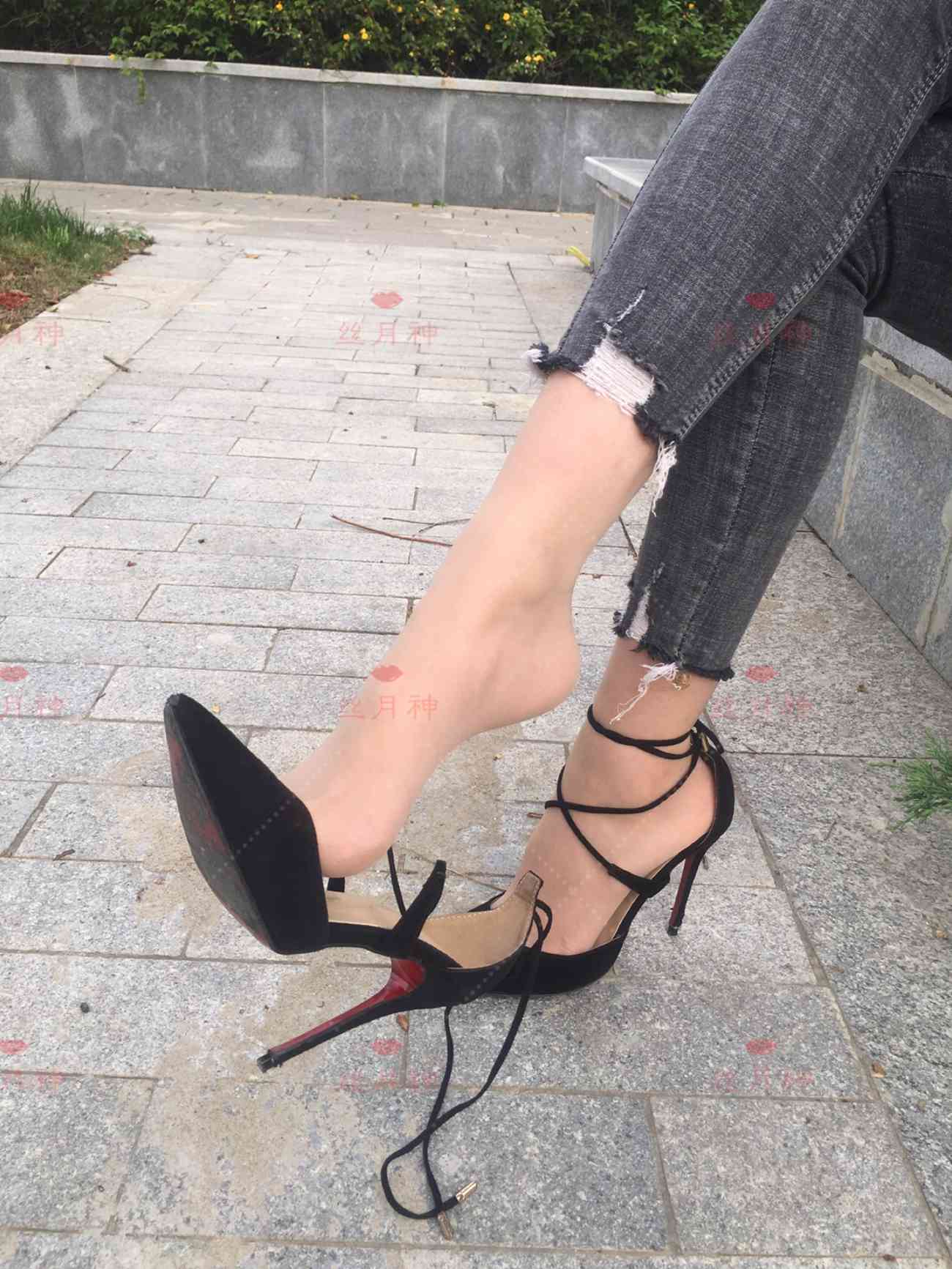 图片[27]-丝月神 005 牛仔裤细带高跟肉[91P] – 速更版-美库