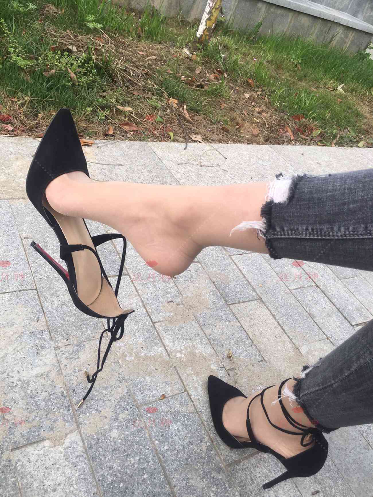 图片[29]-丝月神 005 牛仔裤细带高跟肉[91P] – 速更版-美库