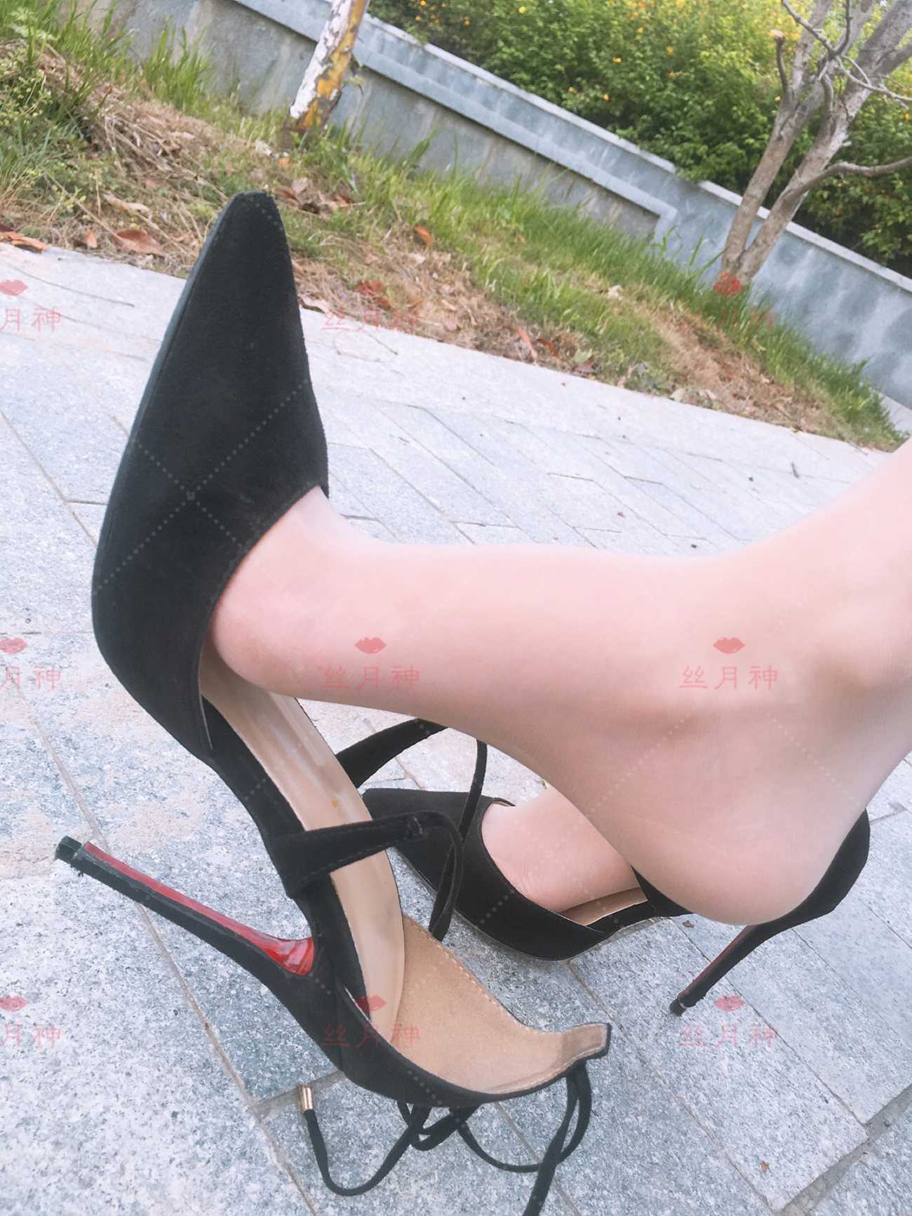 图片[31]-丝月神 005 牛仔裤细带高跟肉[91P] – 速更版-美库