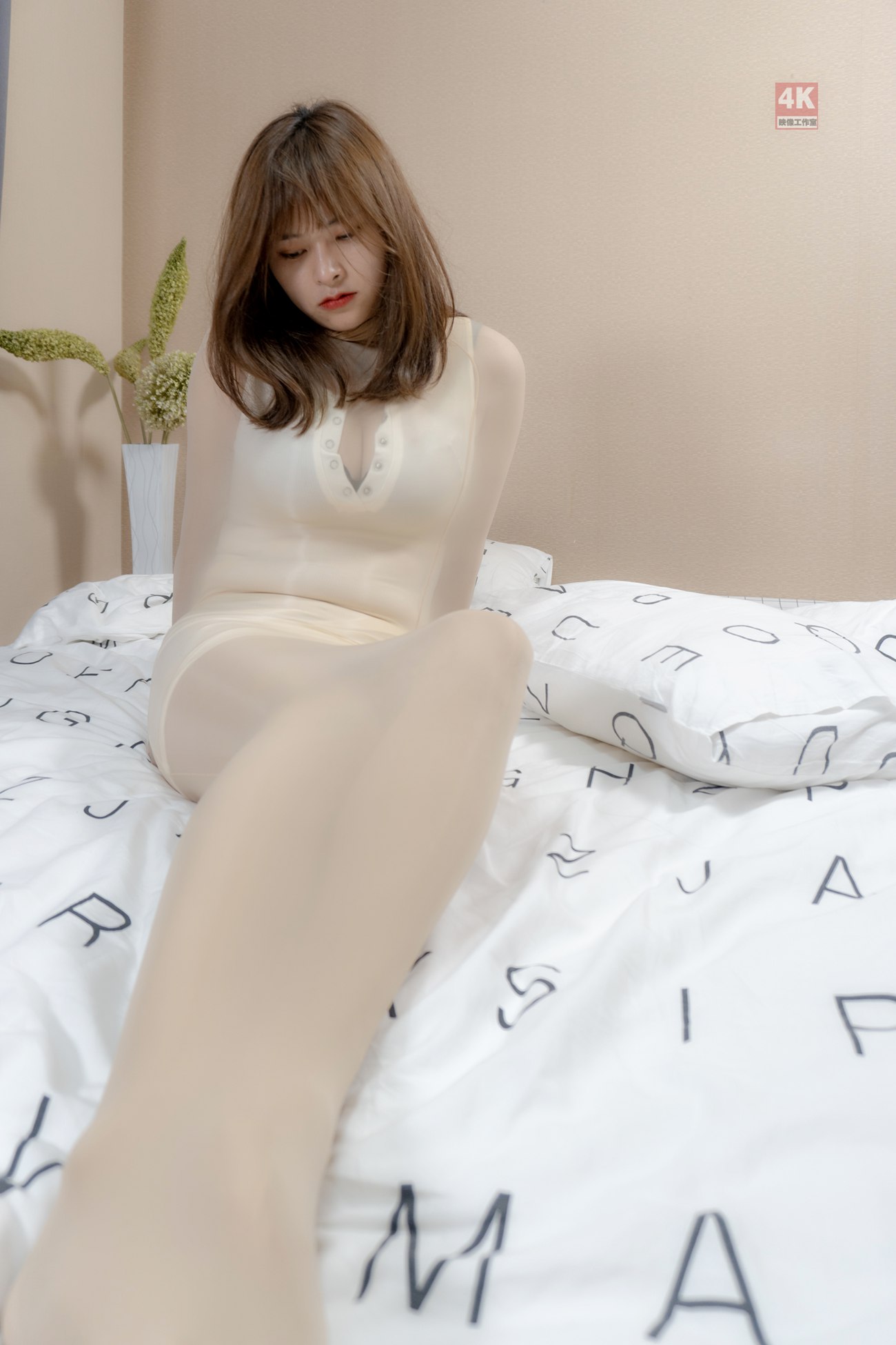 图片[18]-[Ligui丽柜]网络丽人 2021.07.05 Model《光滑丝袜茧》奈沐子[52+1P] – 速更版-美库