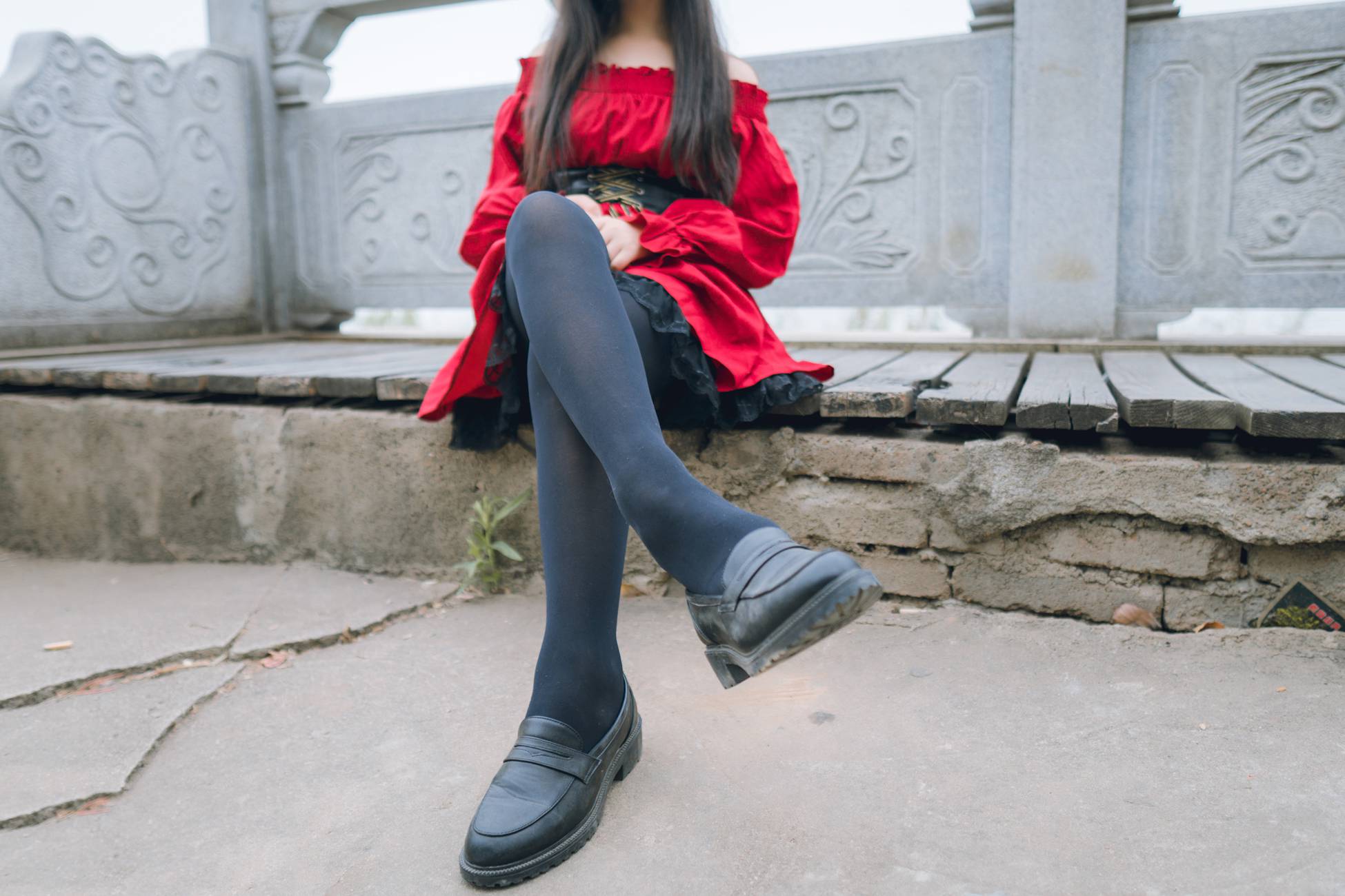 图片[23]-[喵糖映画]VOL.453 红与黑[30P] – 速更版-美库