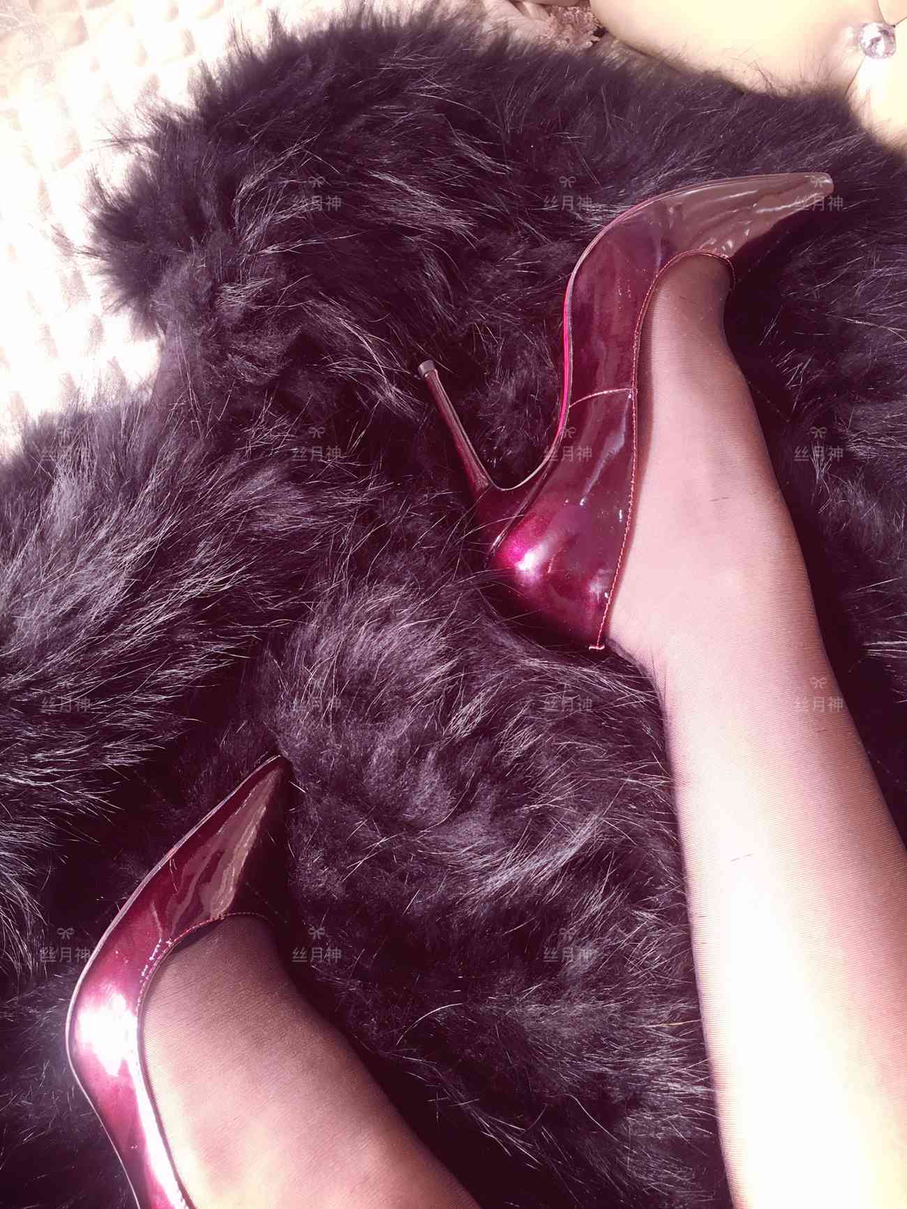 图片[17]-丝月神 007 红色孔雀翎酒红高跟[66P] – 速更版-美库