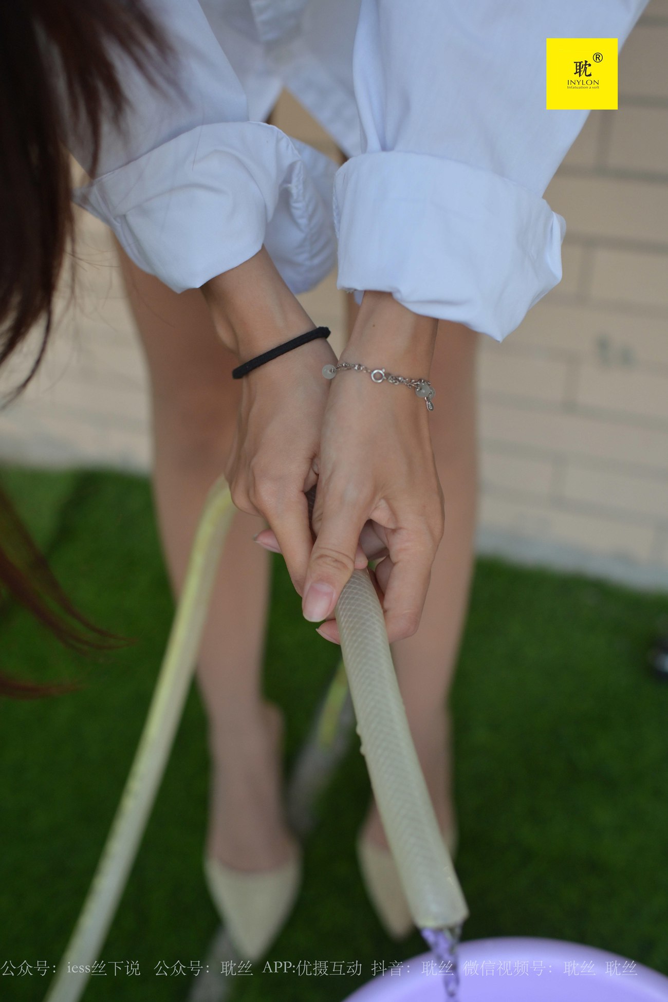 图片[36]-[IESS异思趣向]032 第N种幻想之《邻居家借水》④ 梅子 [99P] – 速更版-美库