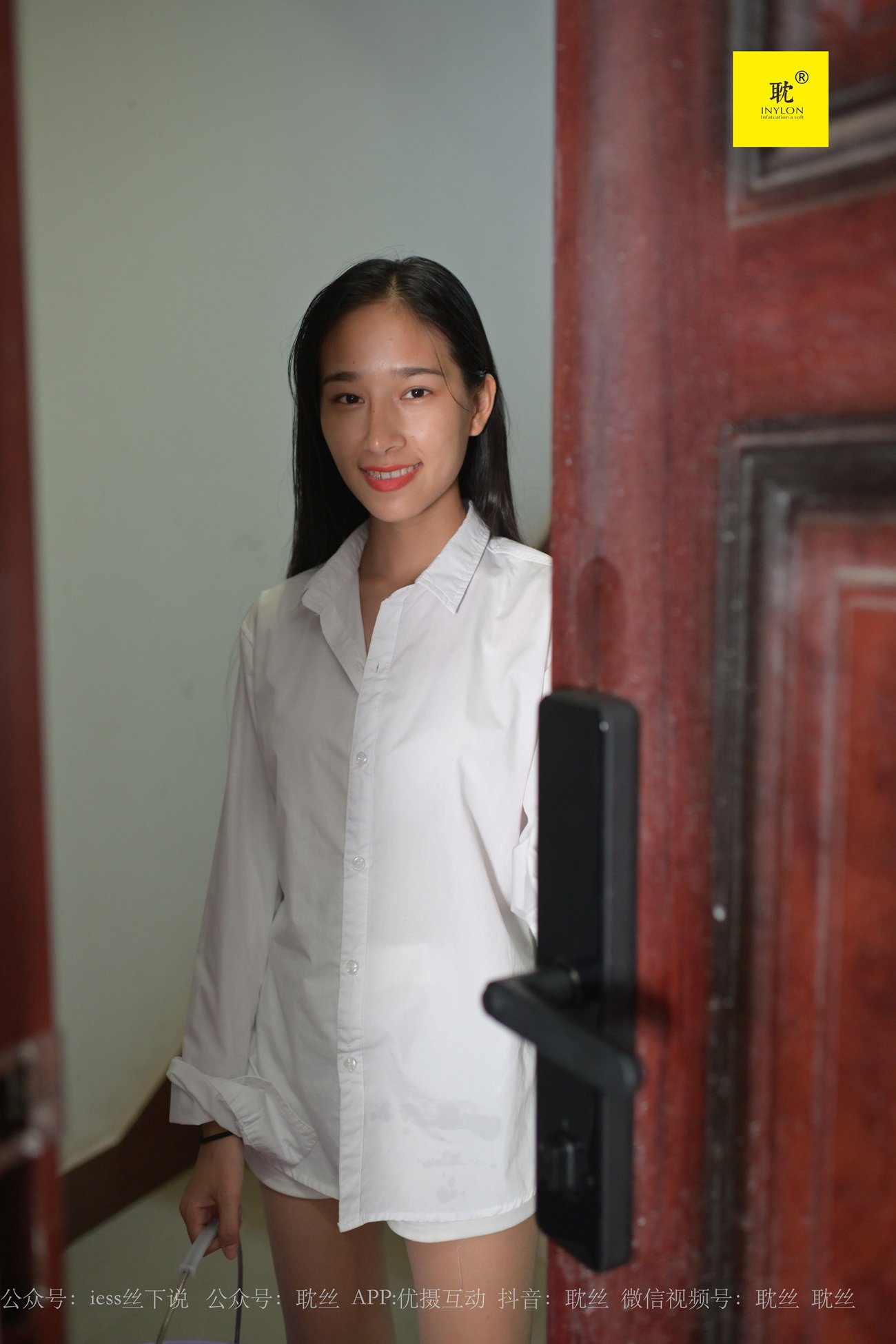 图片[55]-[IESS异思趣向]032 第N种幻想之《邻居家借水》④ 梅子 [99P] – 速更版-美库