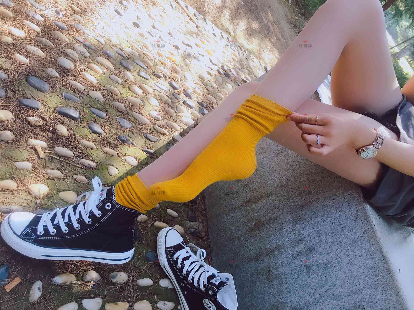 图片[28]-丝月神 011 堆堆袜 肉丝 匡威[78P] – 速更版-美库