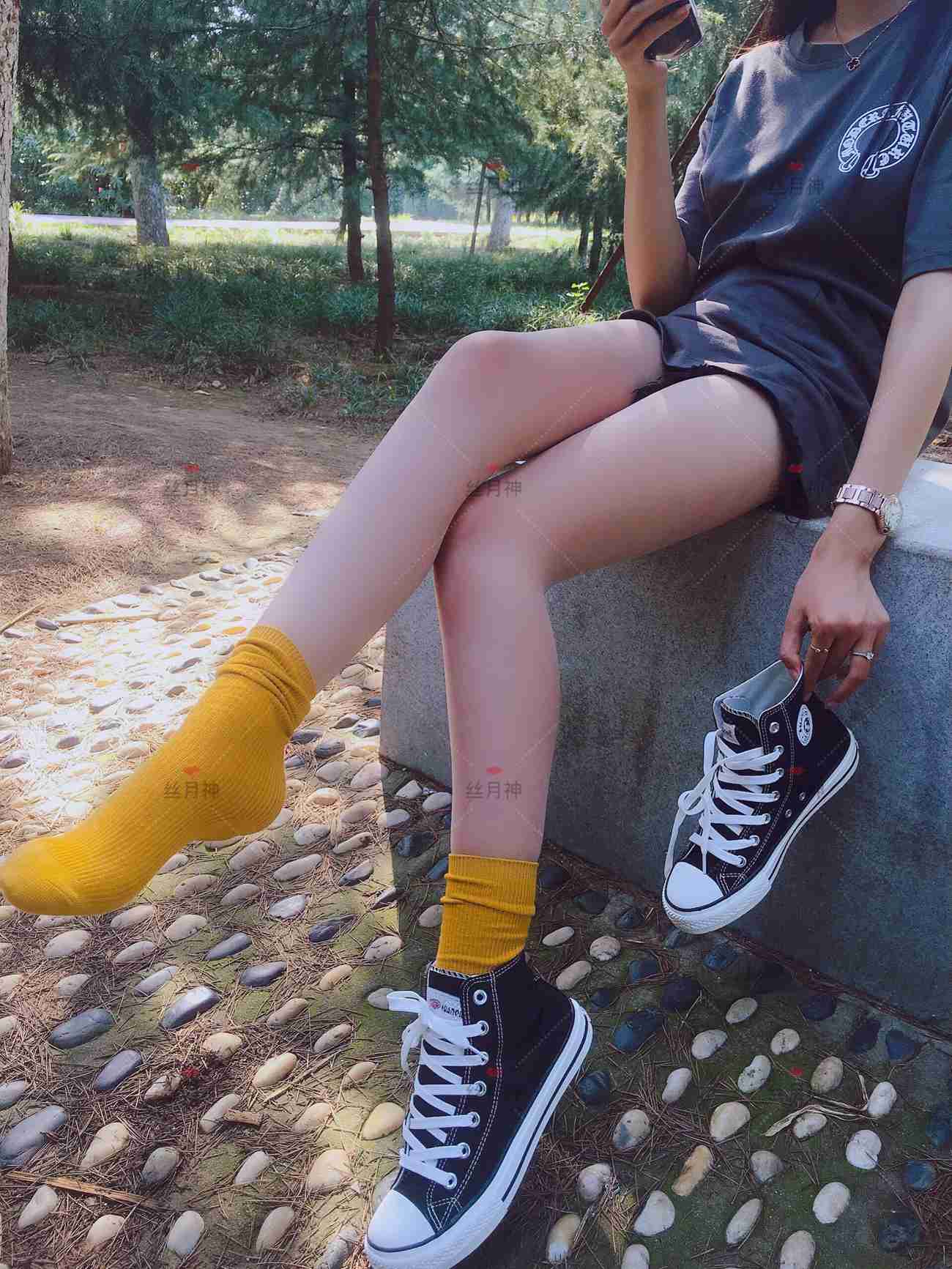图片[36]-丝月神 011 堆堆袜 肉丝 匡威[78P] – 速更版-美库
