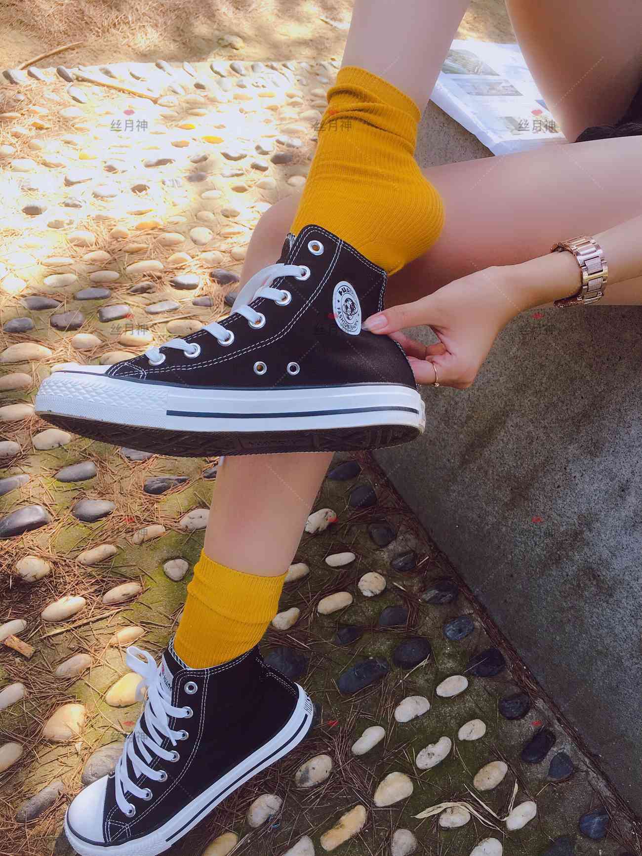 图片[39]-丝月神 011 堆堆袜 肉丝 匡威[78P] – 速更版-美库