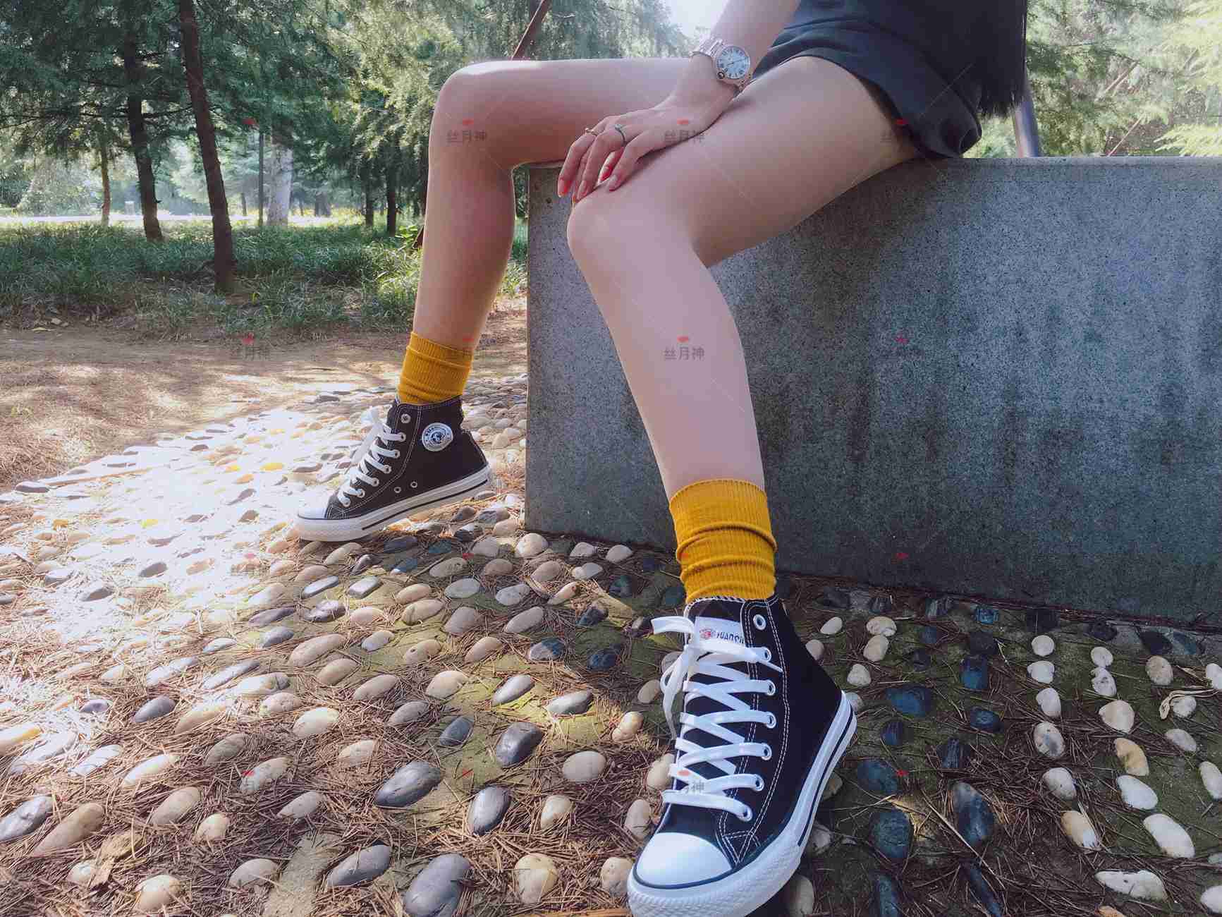 图片[41]-丝月神 011 堆堆袜 肉丝 匡威[78P] – 速更版-美库