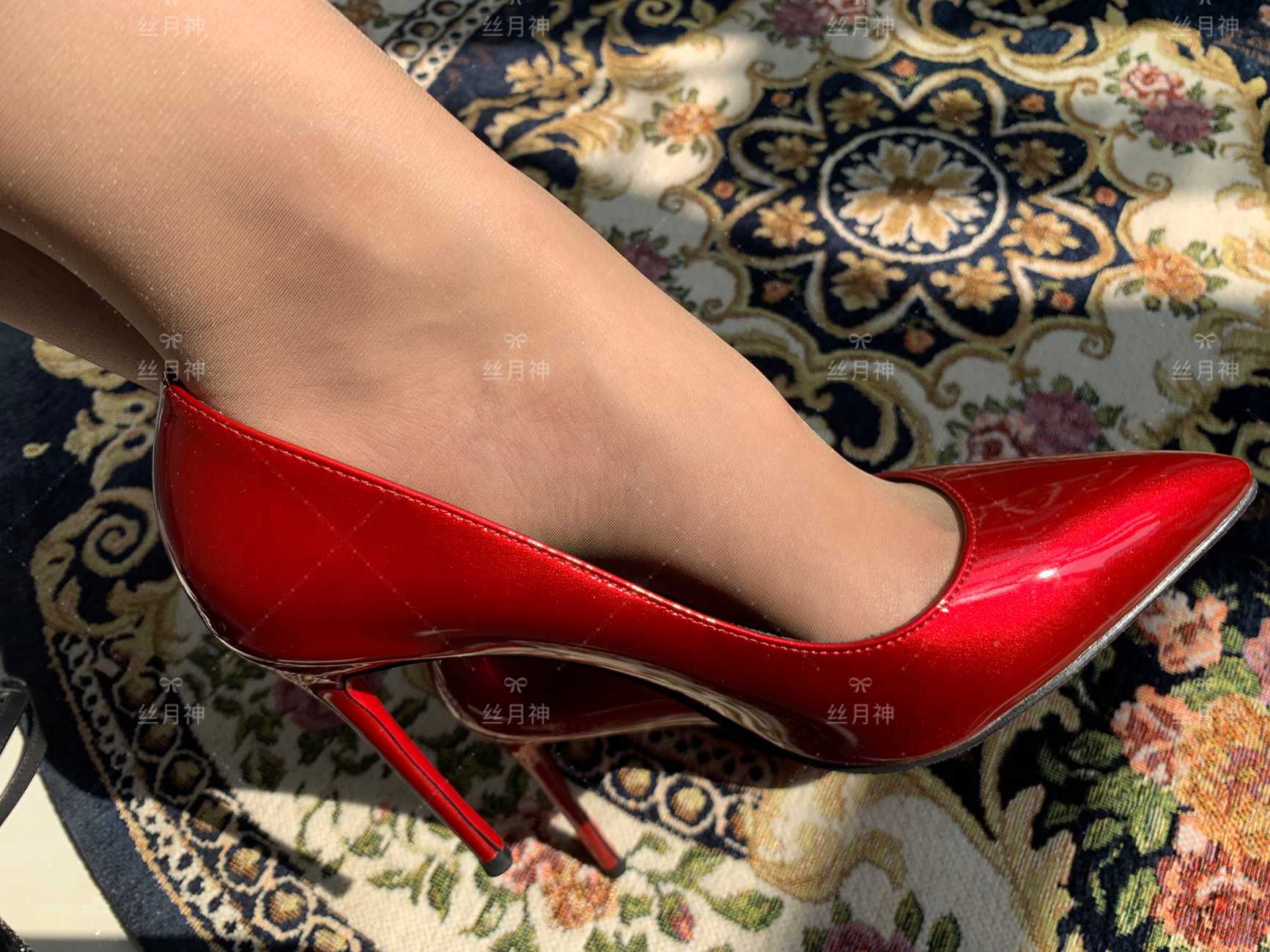 图片[35]-丝月神 012 阳光下的一抹红高跟肉[67P] – 速更版-美库