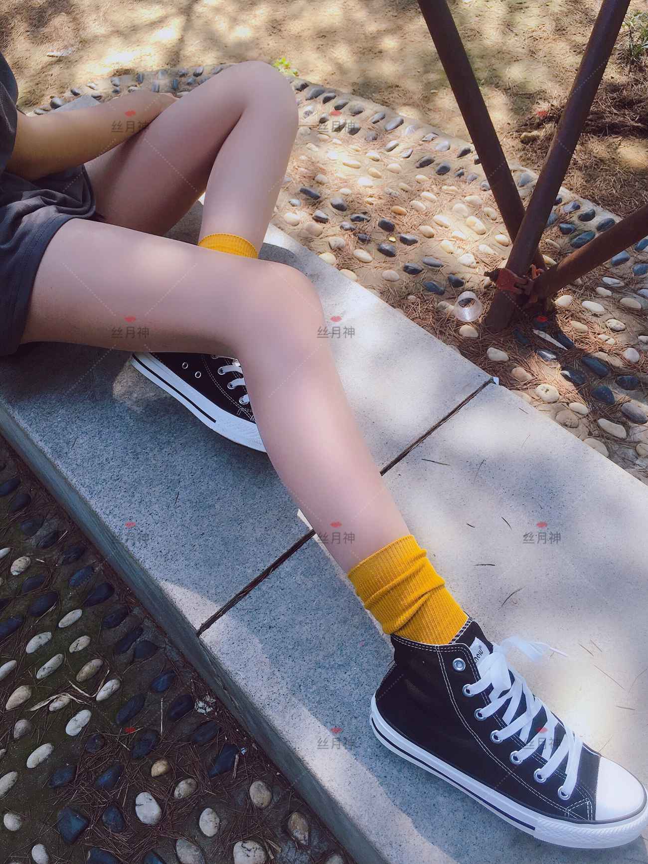 图片[49]-丝月神 011 堆堆袜 肉丝 匡威[78P] – 速更版-美库