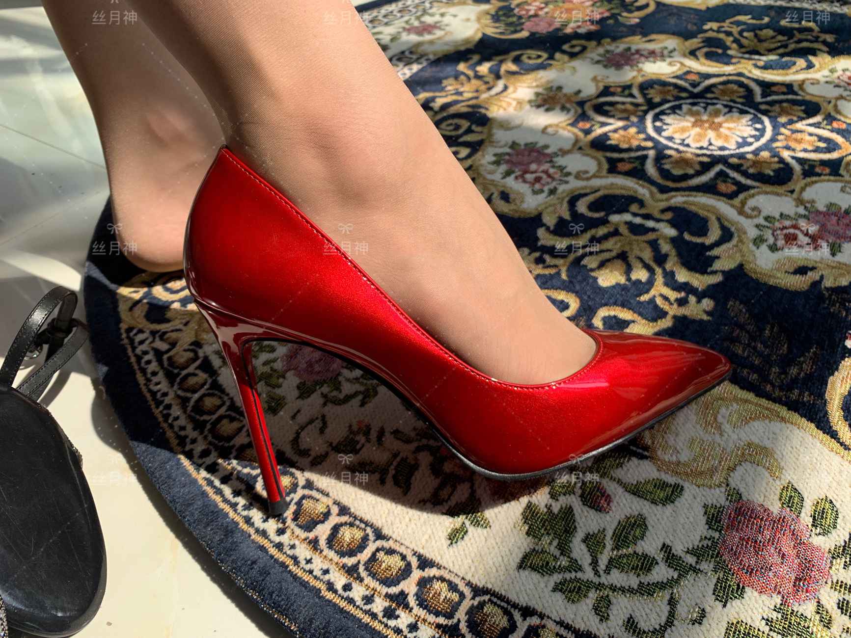 图片[55]-丝月神 012 阳光下的一抹红高跟肉[67P] – 速更版-美库