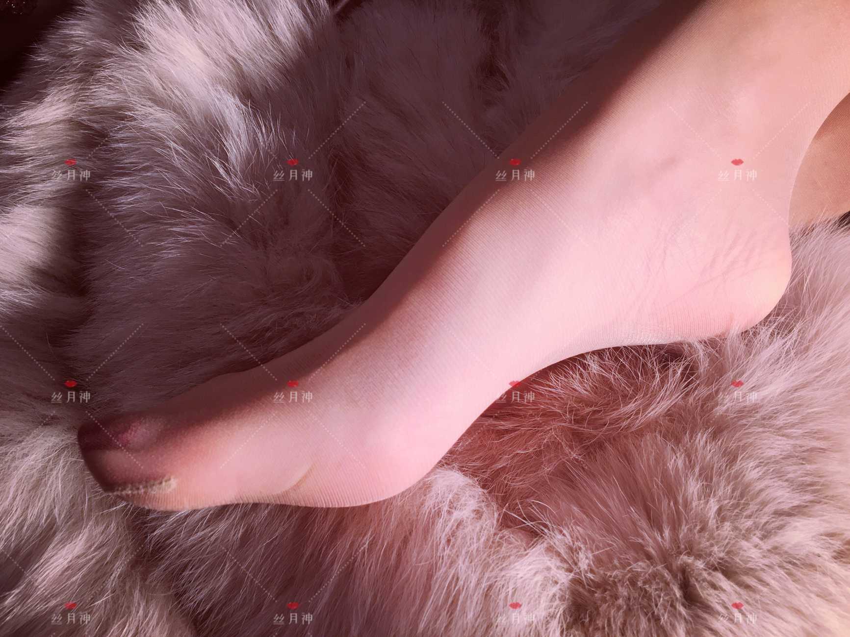 图片[16]-丝月神 013 肉丝 香槟色方扣高跟[73P] – 速更版-美库