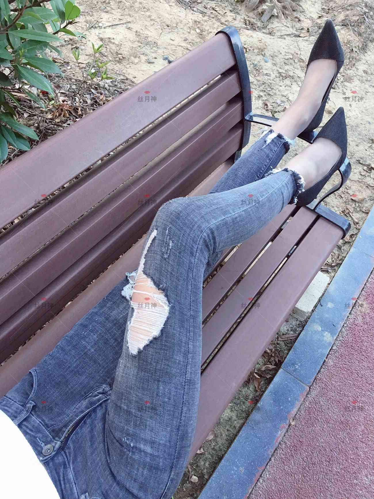 图片[27]-丝月神 014 牛仔裤里咖色筒袜凉鞋[96P] – 速更版-美库