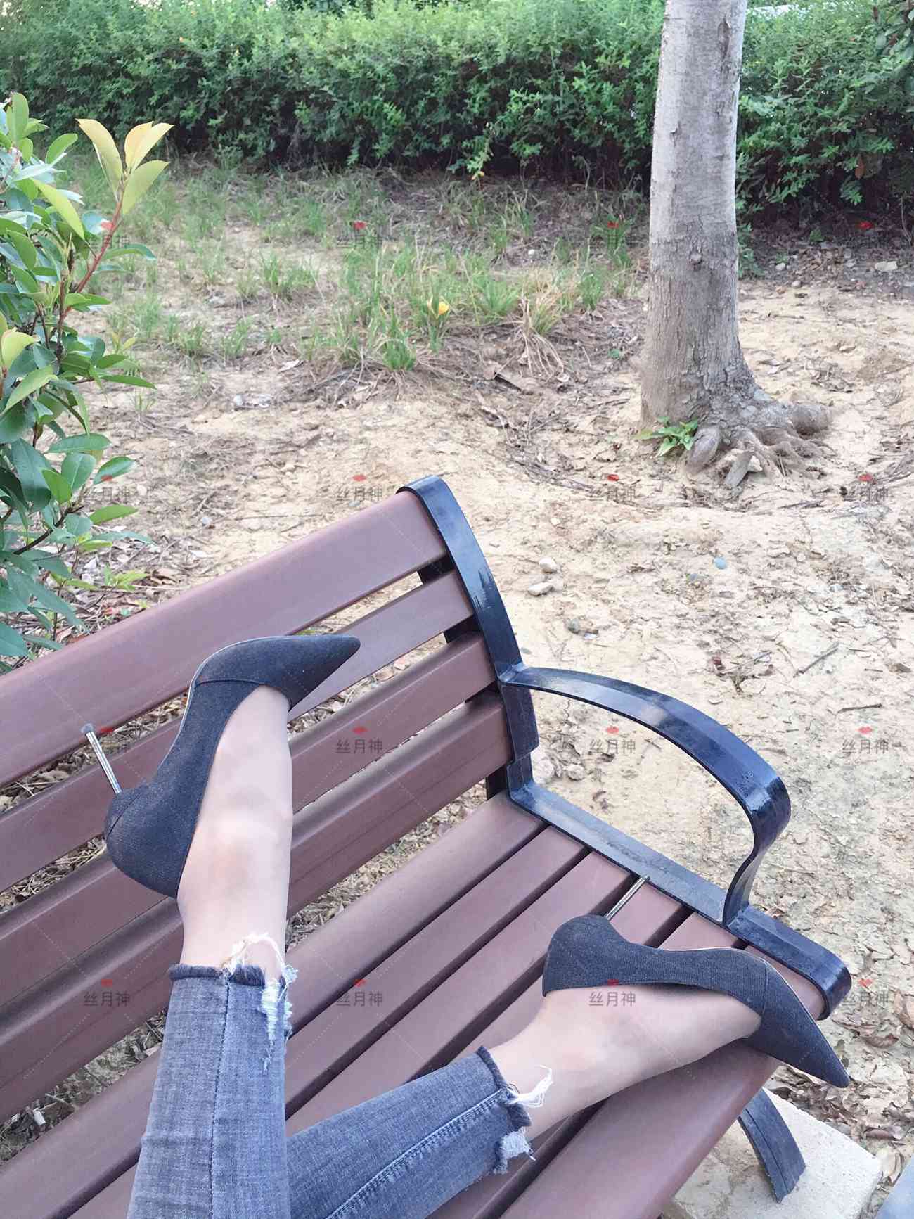 图片[54]-丝月神 014 牛仔裤里咖色筒袜凉鞋[96P] – 速更版-美库