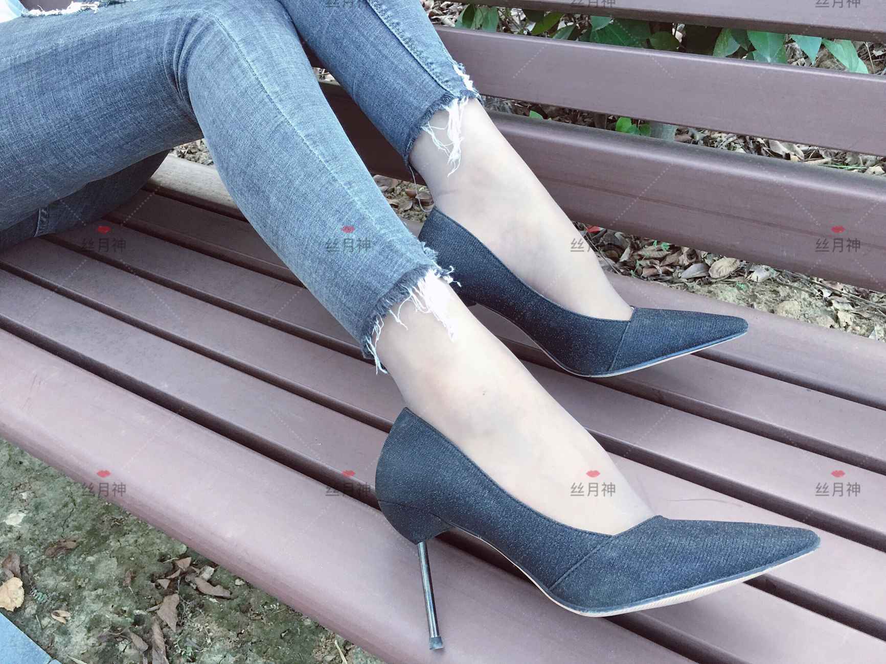 图片[56]-丝月神 014 牛仔裤里咖色筒袜凉鞋[96P] – 速更版-美库