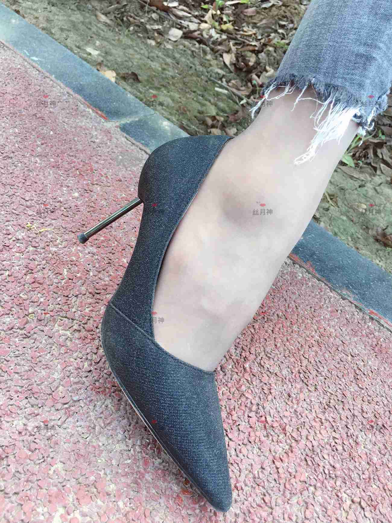 图片[63]-丝月神 014 牛仔裤里咖色筒袜凉鞋[96P] – 速更版-美库
