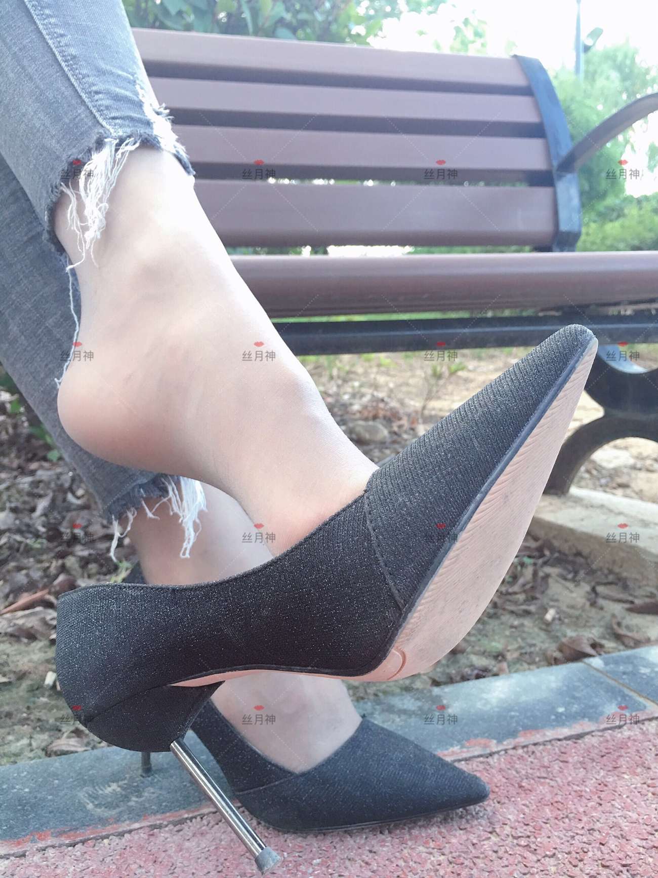 图片[76]-丝月神 014 牛仔裤里咖色筒袜凉鞋[96P] – 速更版-美库