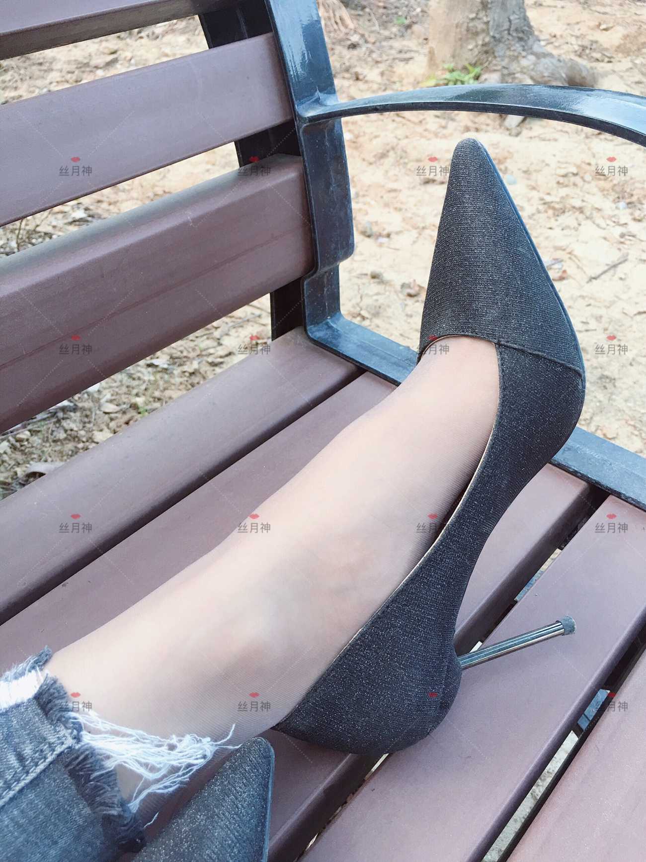 图片[84]-丝月神 014 牛仔裤里咖色筒袜凉鞋[96P] – 速更版-美库