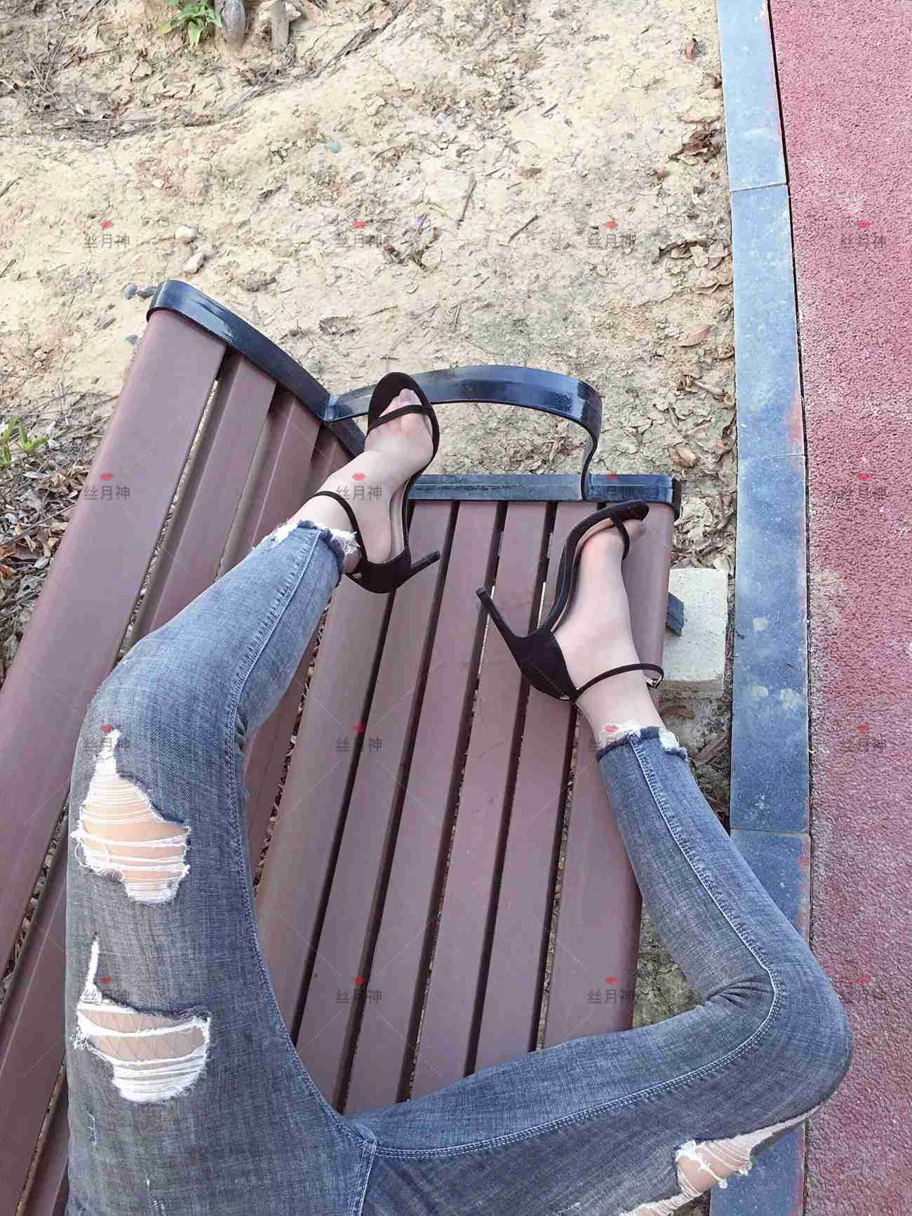 图片[89]-丝月神 014 牛仔裤里咖色筒袜凉鞋[96P] – 速更版-美库