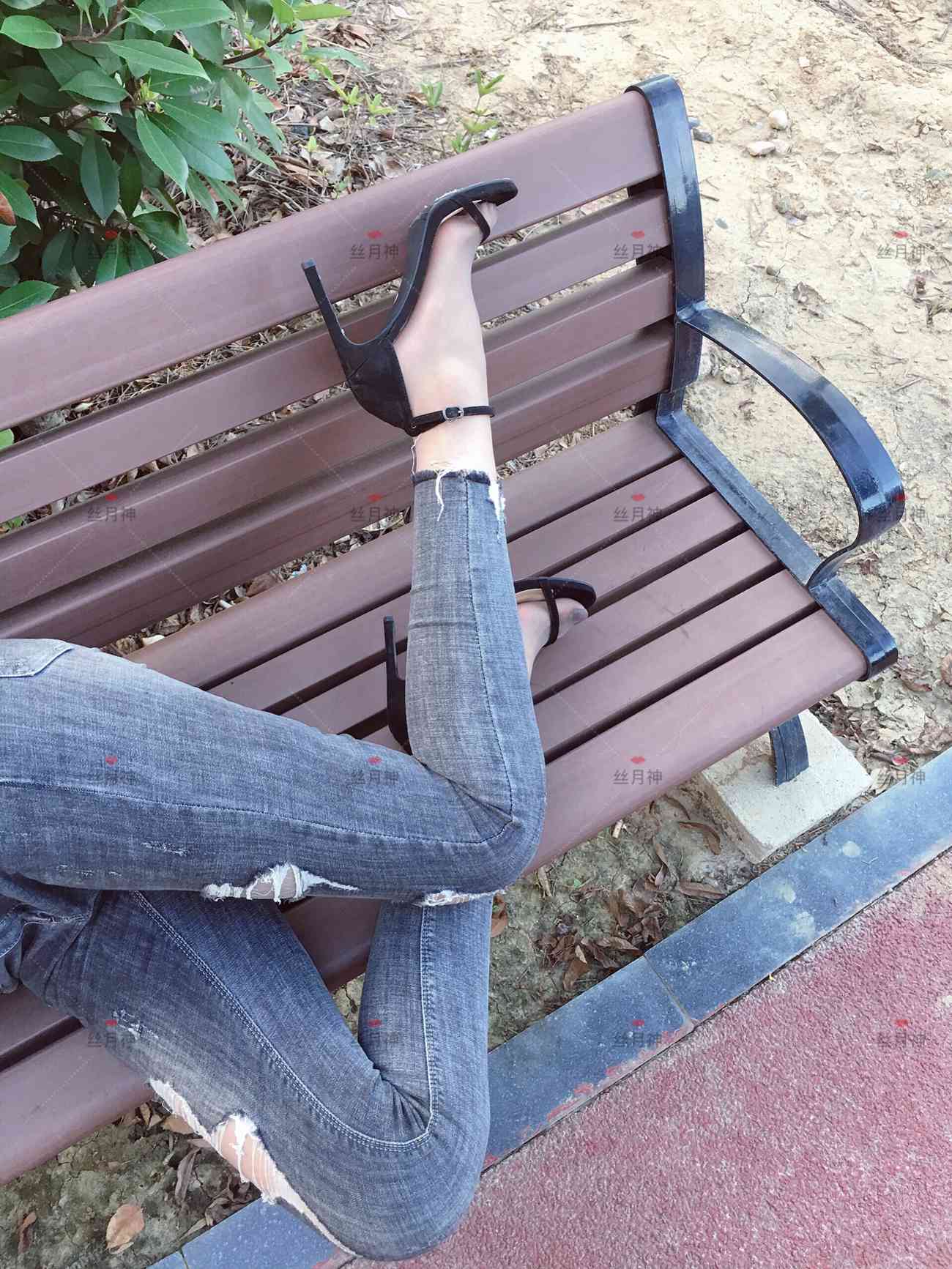 图片[93]-丝月神 014 牛仔裤里咖色筒袜凉鞋[96P] – 速更版-美库