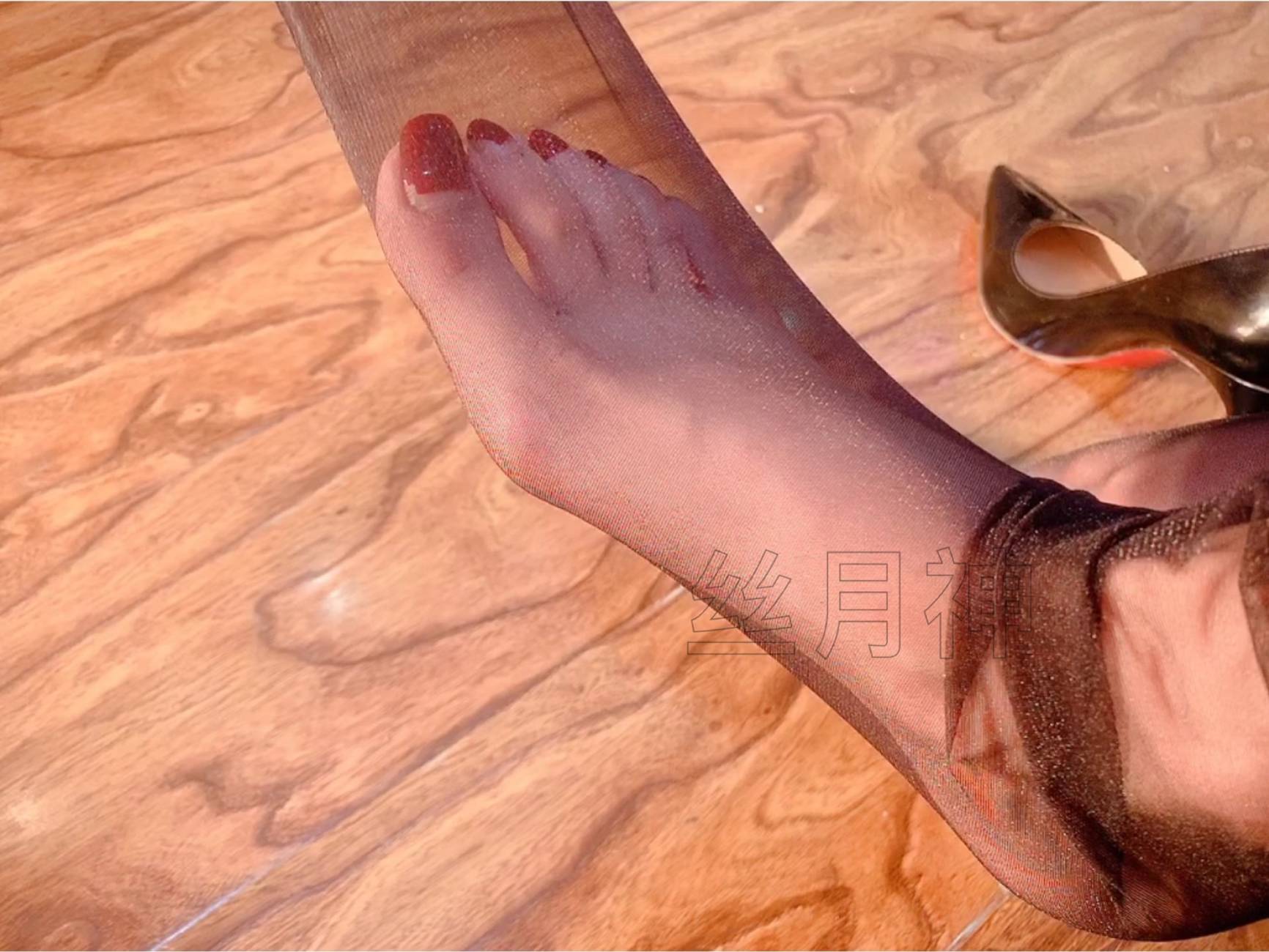 图片[96]-丝月神 015 黑色漆皮高跟黑丝足底[104P] – 速更版-美库