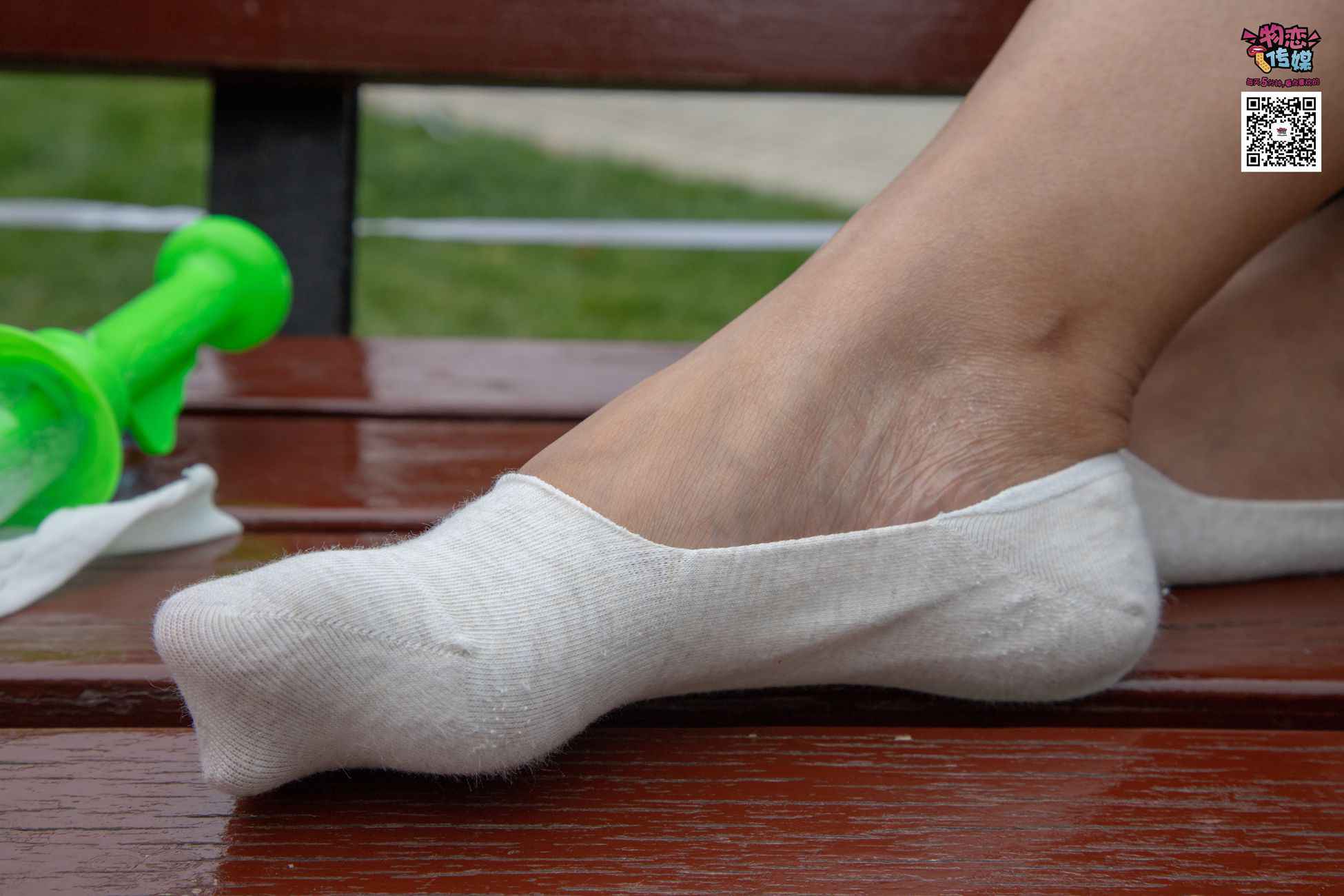 图片[28]-物恋传媒 No.019 地道的青岛小姐姐哦,白色板鞋搭配白色船袜 [99P] – 速更版-美库