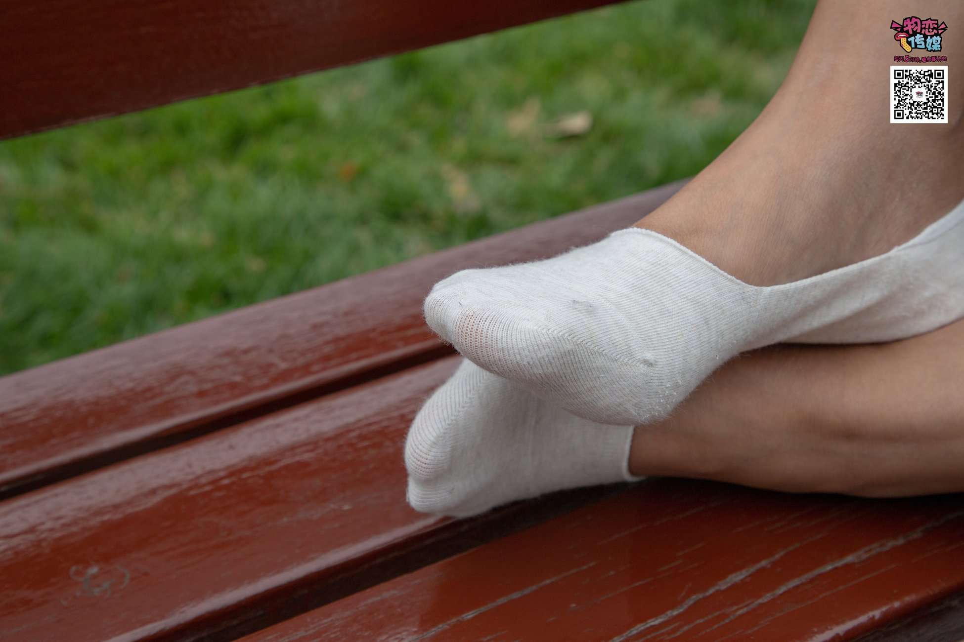 图片[37]-物恋传媒 No.019 地道的青岛小姐姐哦,白色板鞋搭配白色船袜 [99P] – 速更版-美库